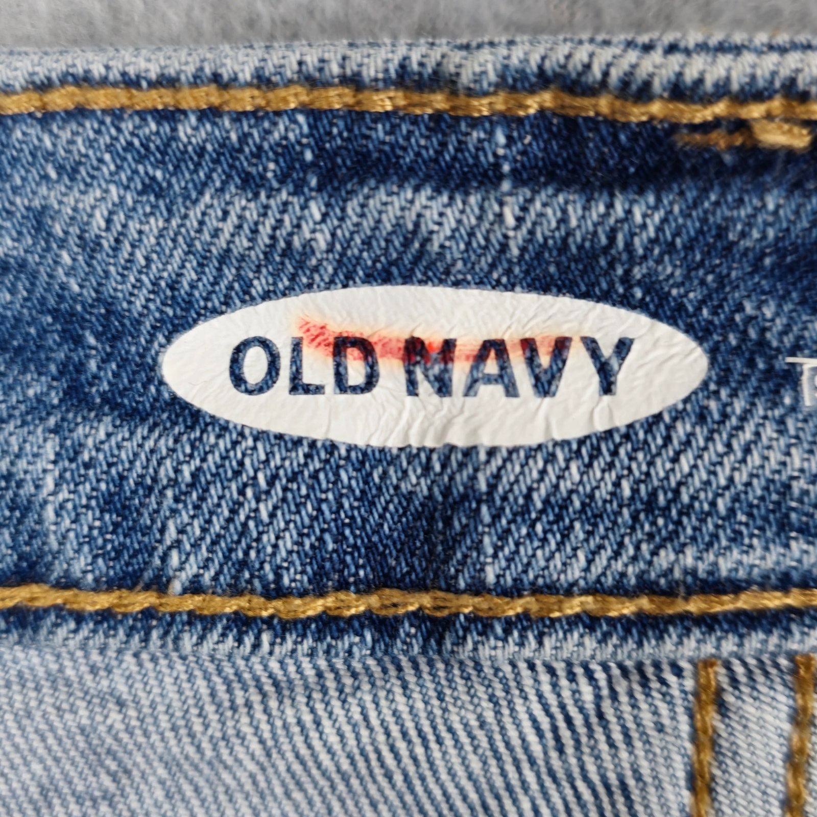 Old Navy Old Navy 16 High Rise Button Fly Cuffed Denim Shorts Size 38" / US 16 / IT 52 - 7 Thumbnail