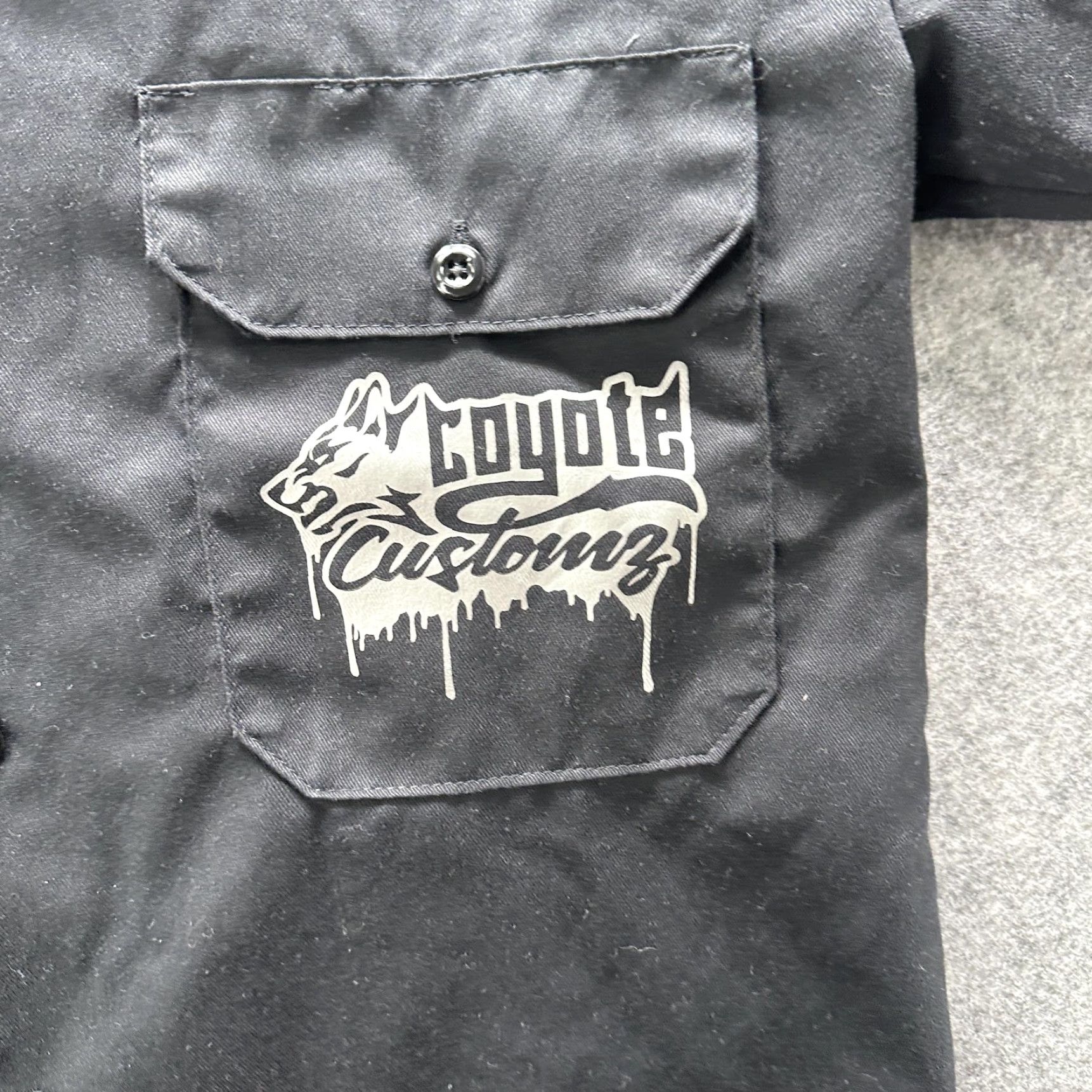Dickies Dickies Work Shirt Womens Small Black Coyote Customz Shop Graphic Button Up Size S / US 4 / IT 40 - 7 Thumbnail