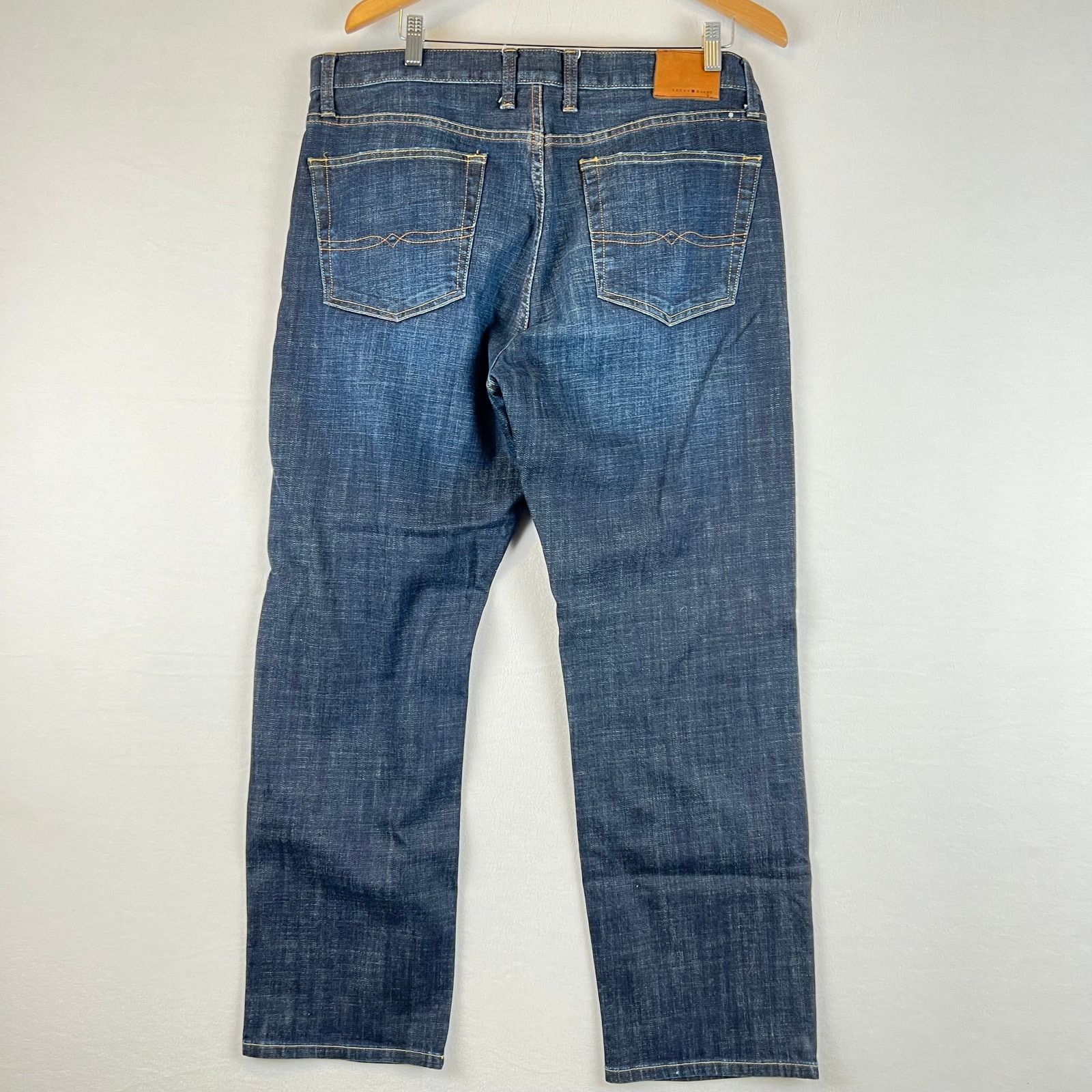 Lucky Brand Lucky Brand jeans mens 36x30 329 classic straight blue denim Size US 36 / EU 52 - 2 Thumbnail