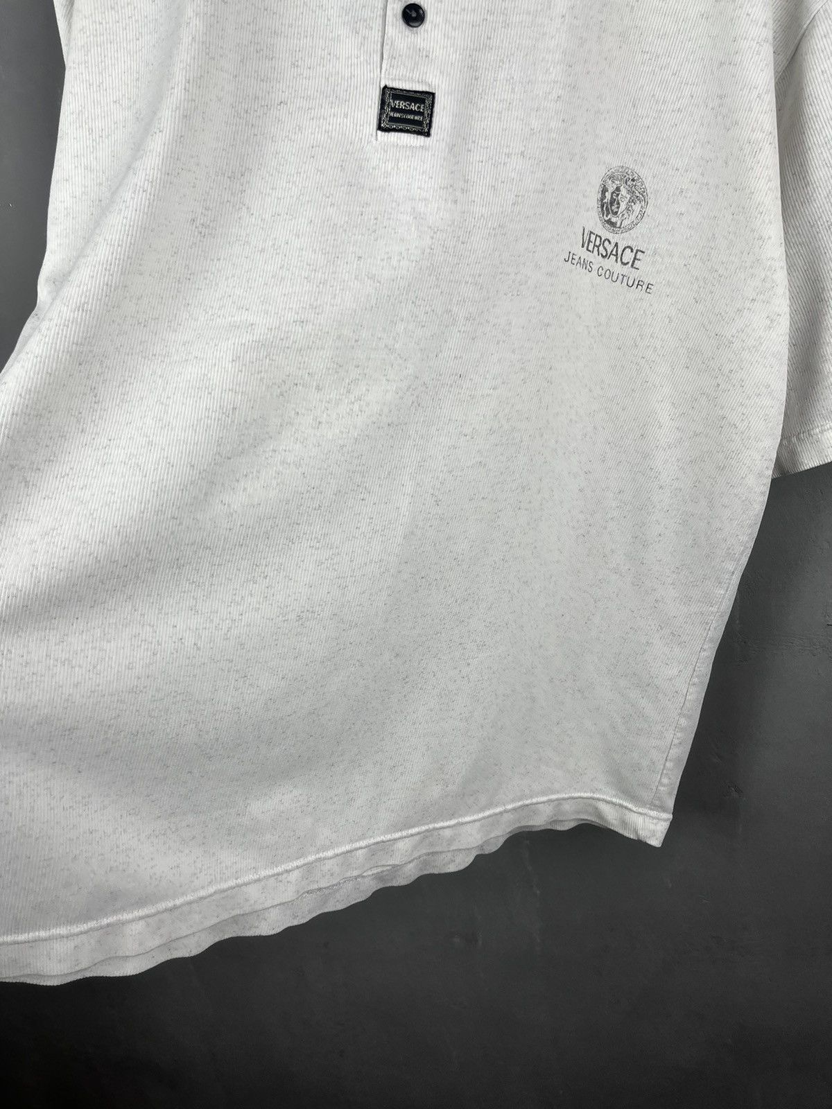 Versace × Versace Jeans Couture × Vintage Versace jeans couture t shirt vintage 90s Size US L / EU 52-54 / 3 - 6 Thumbnail