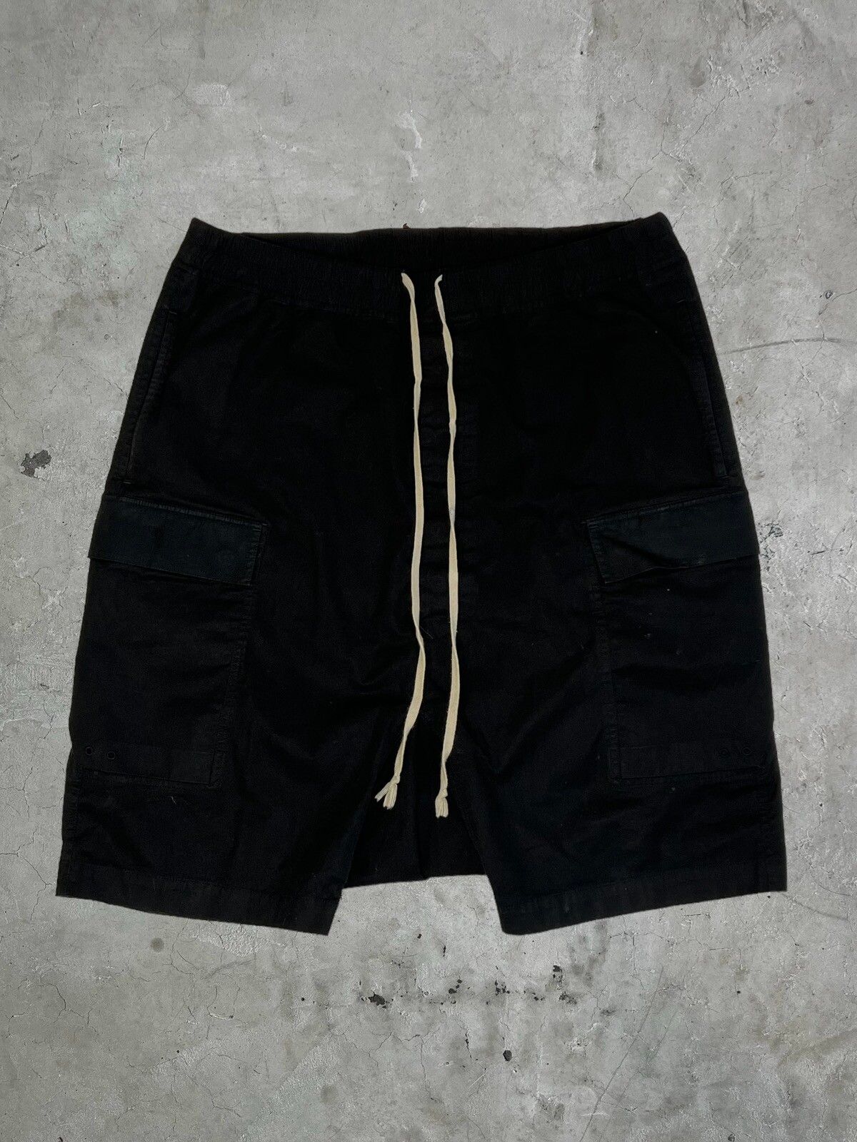 Pre-owned Rick Owens Fw/18 Black Shorts