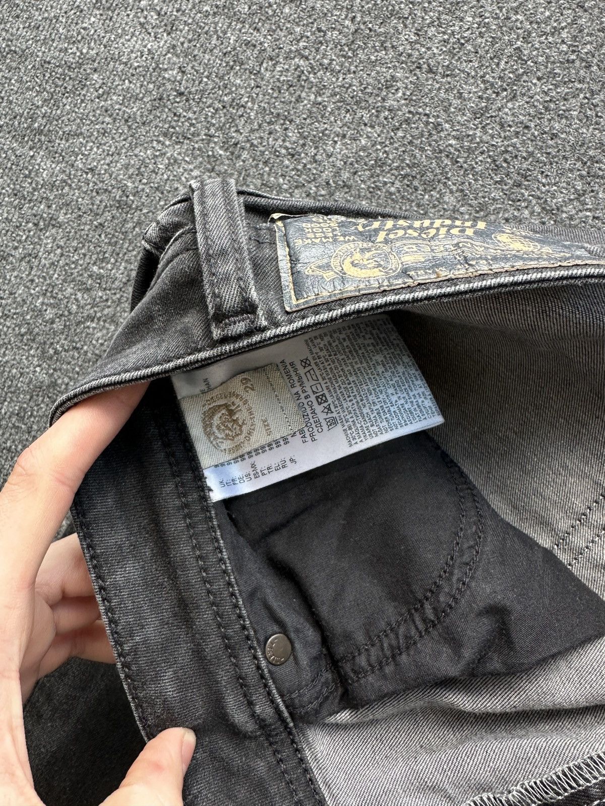 Diesel 🚨 RARE DIESEL MEN DENIM JEANS AVANT GARDE IFSIXWASNINE Y2K Size US 29 - 12 Thumbnail
