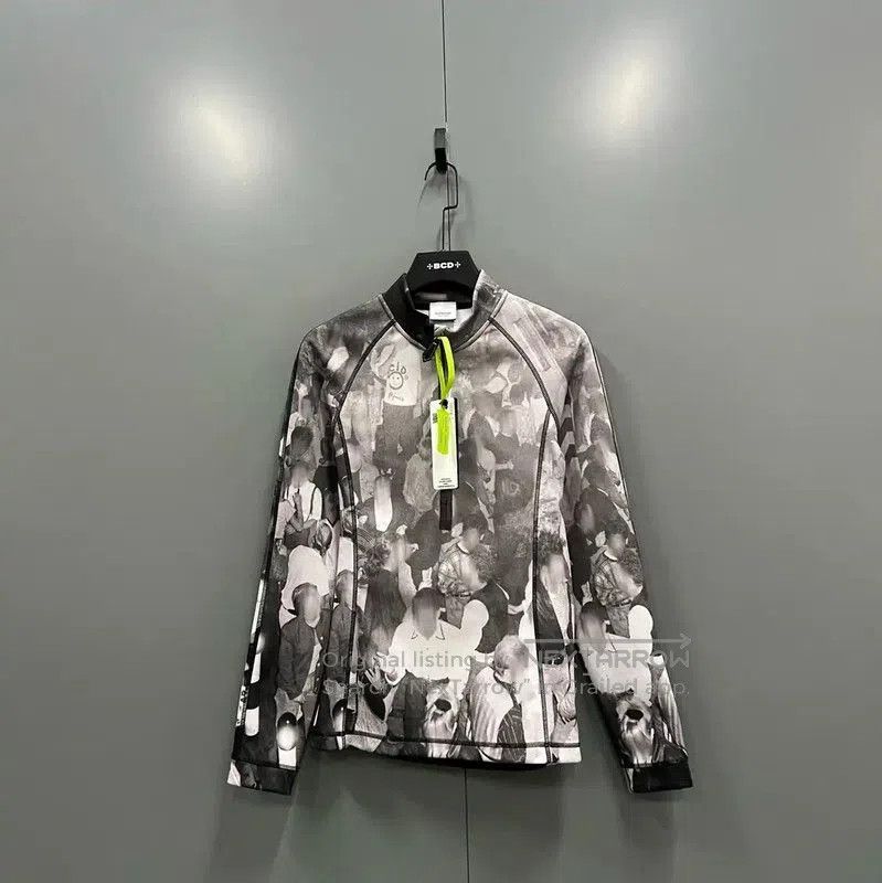 Burberry Colorful Spring Cotton Long Sleeve Sweatshirt.