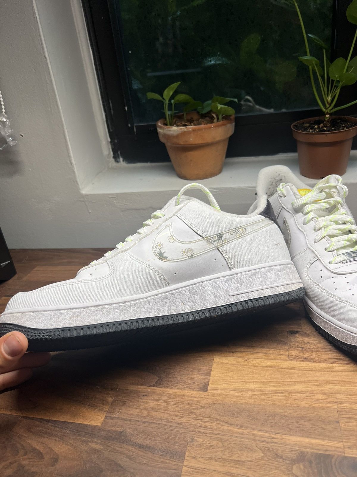 Nike Air Force 1 '07 LV8 'Daisy Pack’ Size US 10.5 / EU 43-44 - 3 Thumbnail