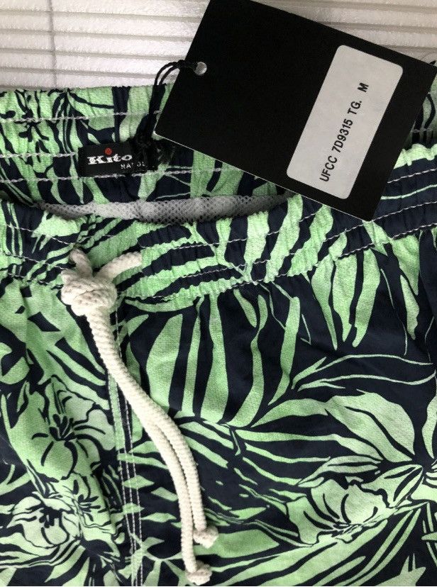 Kiton Kiton 🇮🇹 k’áax lime/navy logo 3pkt resort swim trunks M NWT Size US 34 / EU 50 - 5 Thumbnail