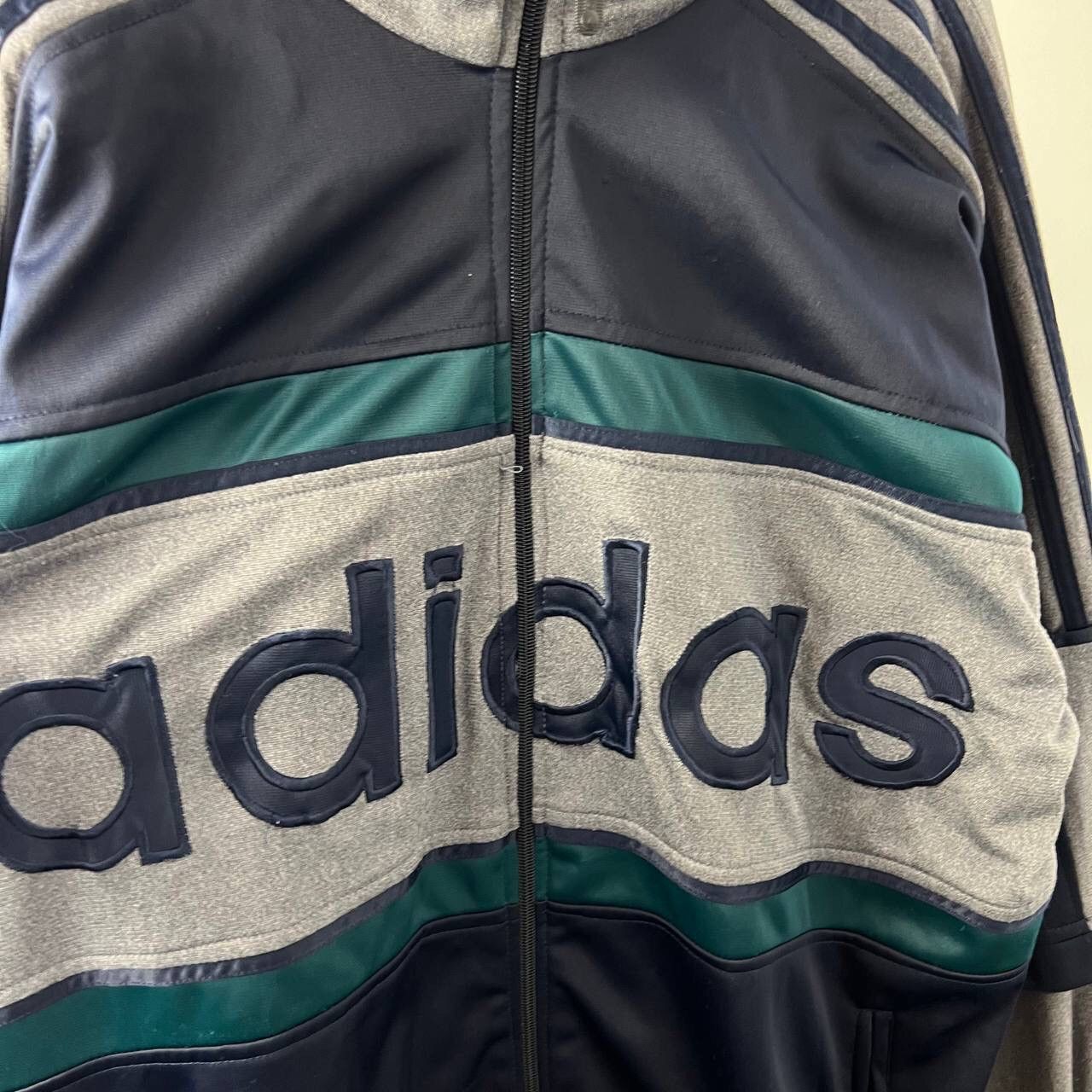Adidas Adidas Vintage Light Jacket Big Logo Y2K Style Hooded Size US L / EU 52-54 / 3 - 4 Thumbnail