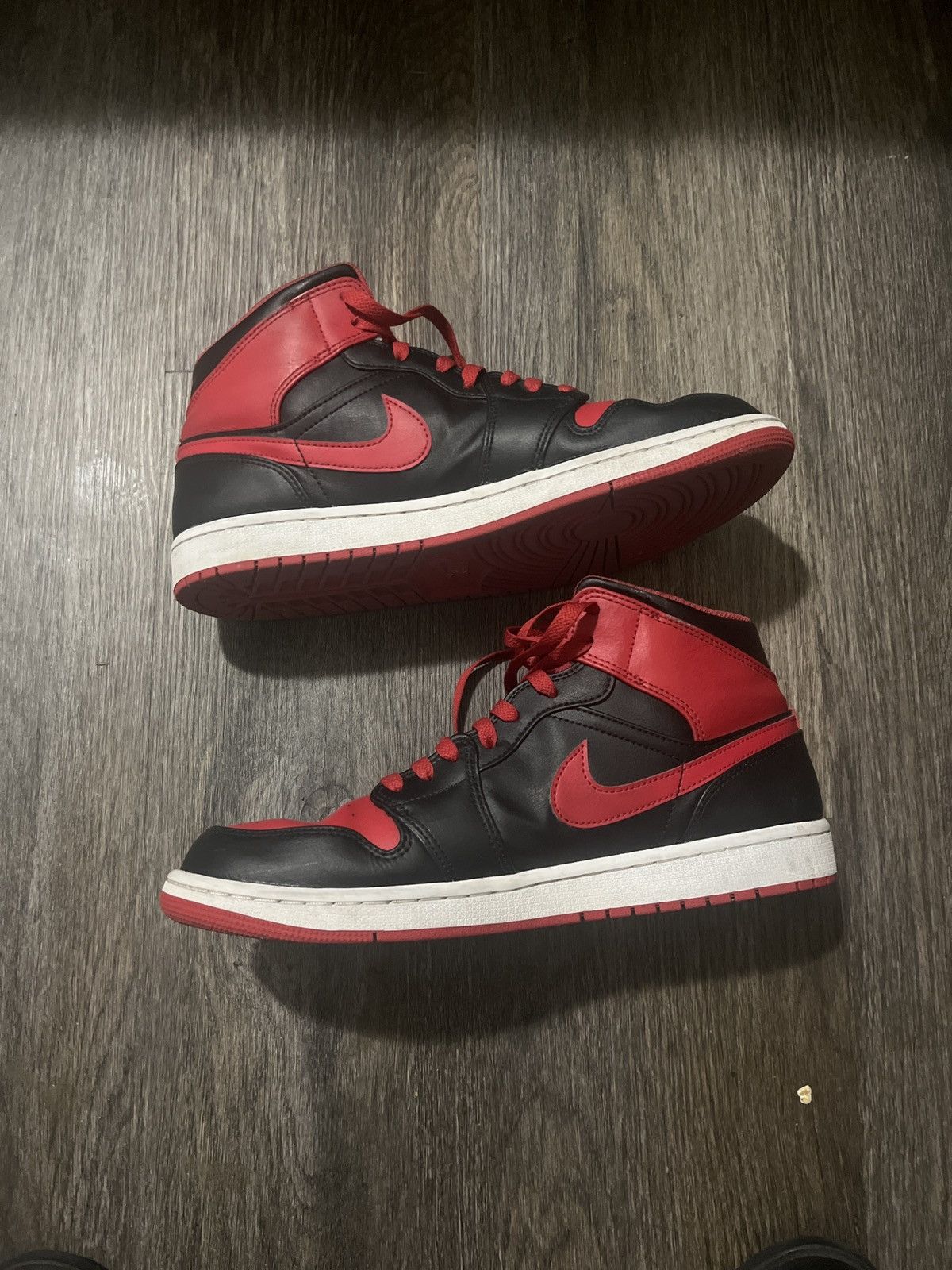 Jordan Brand Air jordan 1 mid Alternate bred Size US 11.5 / EU 44-45 - 1 Thumbnail