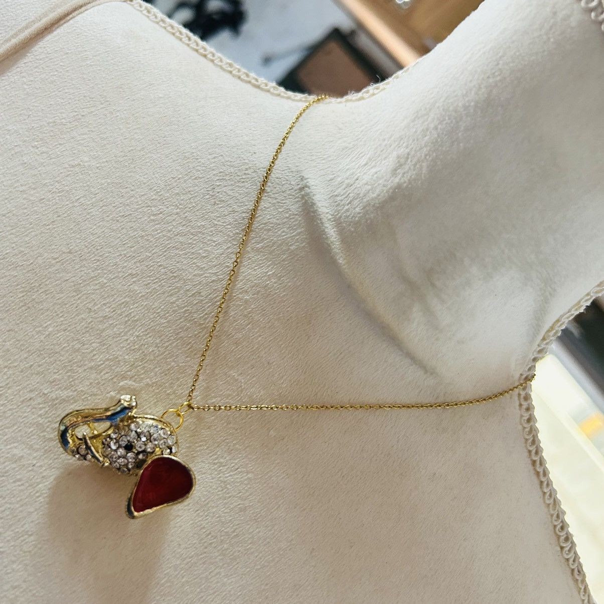 Handmade Handcrafted vintage elephant head pendant on chain necklace Size ONE SIZE - 1 Thumbnail