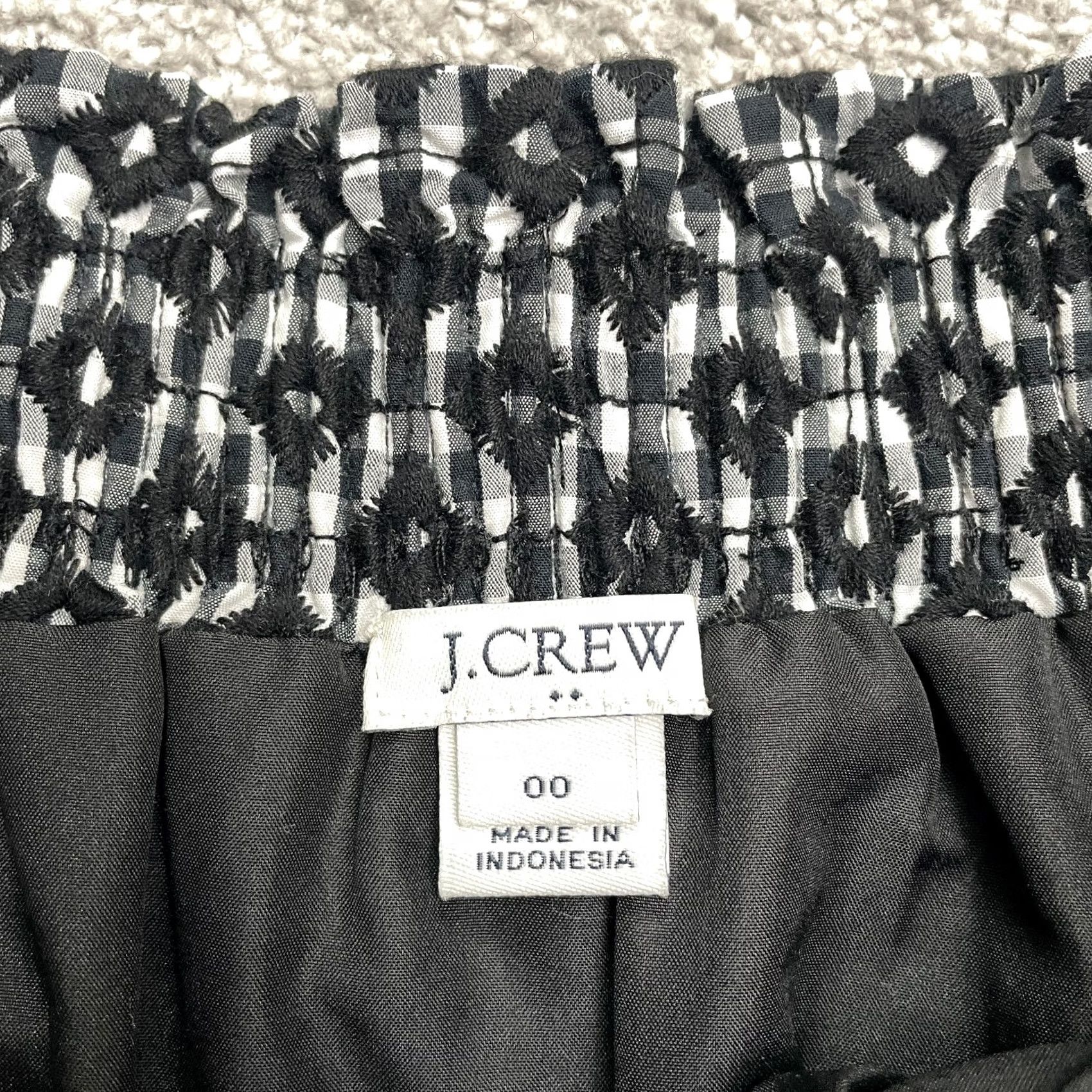 J.Crew J.Crew Skirt Womens 00 Black Geometric Embroidered Knee Length Mini Pencil Sidewalk Size 24" / US 00 / IT 34 - 3 Thumbnail