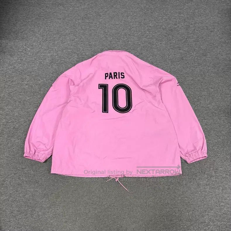 Balenciaga Balenciaga Pink Manchester United Official Logo Print Over Size US XS / EU 42 / 0 - 2 Thumbnail