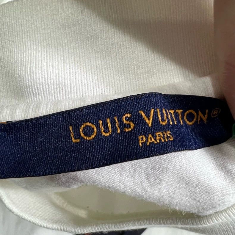 Louis Vuitton Louis Vuitton Pure white short sleeve Size US S / EU 44-46 / 1 - 3 Thumbnail