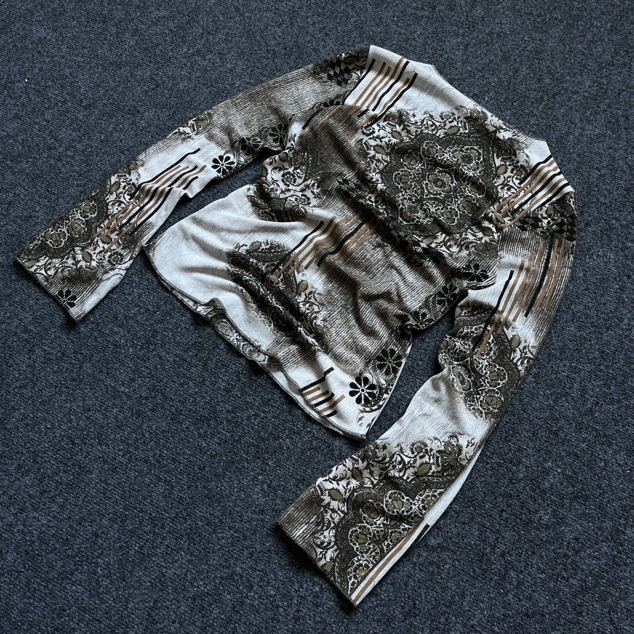 Y/Project VTG Women’s Japanese Style Gin Tonic Size M Long-sleeve Size M / US 6-8 / IT 42-44 - 6 Thumbnail