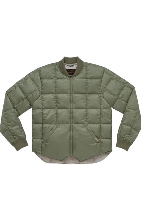 Eddie Bauer JJJJound x Eddie Bauer Skyliner Jacket Light Sage