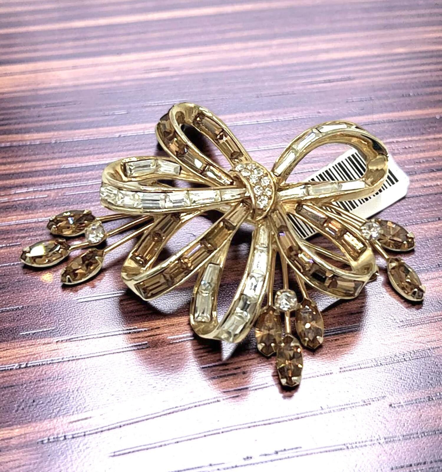 Other Crown Trifari Goldplate White Copper Rhinestone Bow Brooch Size ONE SIZE - 2 Thumbnail