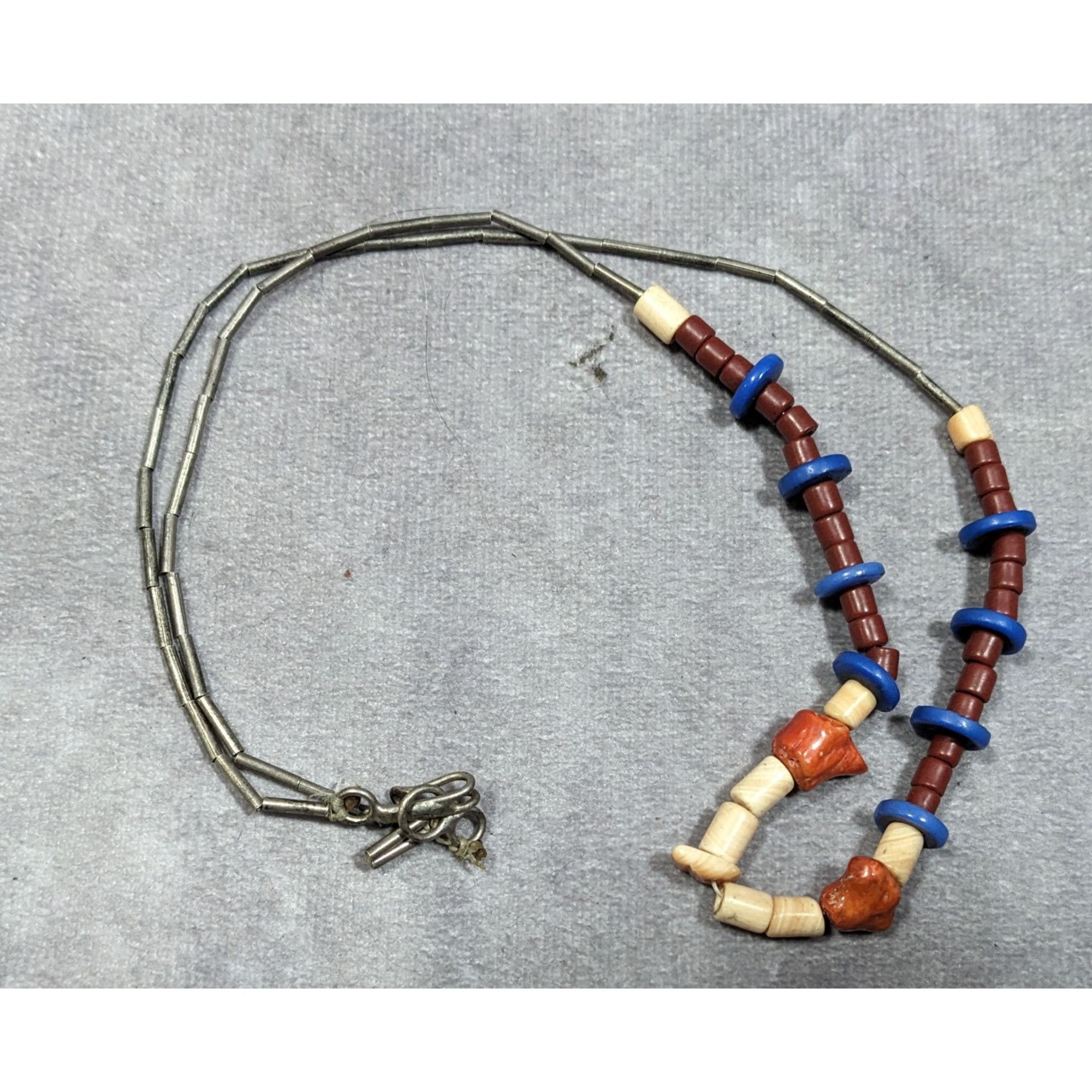Other Vintage Stone And Coral Beaded Necklace With Liquid Silver A Size ONE SIZE - 6 Thumbnail