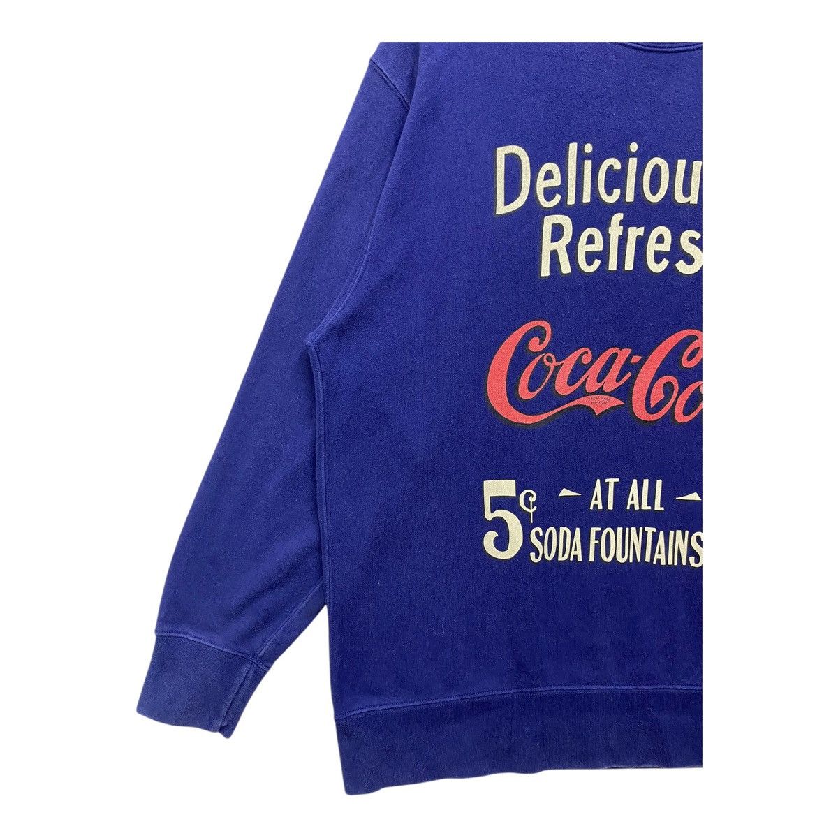 Uniqlo Uniqlo x Coca Cola Sweatshirt Jumper Crewneck Size XL Size US XL / EU 56 / 4 - 4 Thumbnail