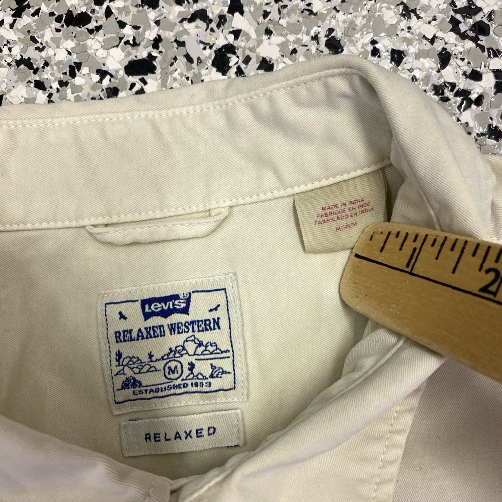 Levi's Levi’s Shirt Men Medium Beige Cotton Button-Up Long Sleeve Western Plaid Easy Care Pockets Vintage No Sample Size US M / EU 48-50 / 2 - 2 Thumbnail