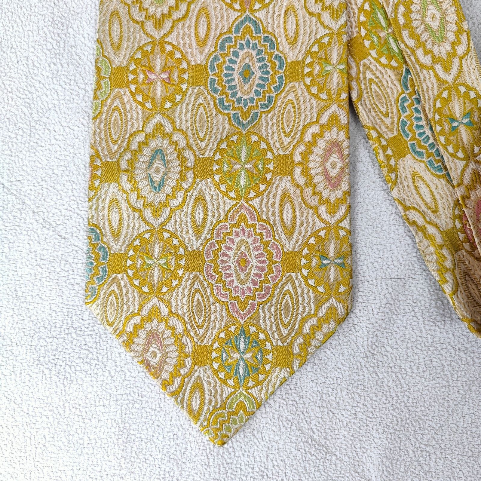 Brioni Vintage Brioni Neck Tie Mens Silk Yellow Paisley Retro Size ONE SIZE - 2 Thumbnail