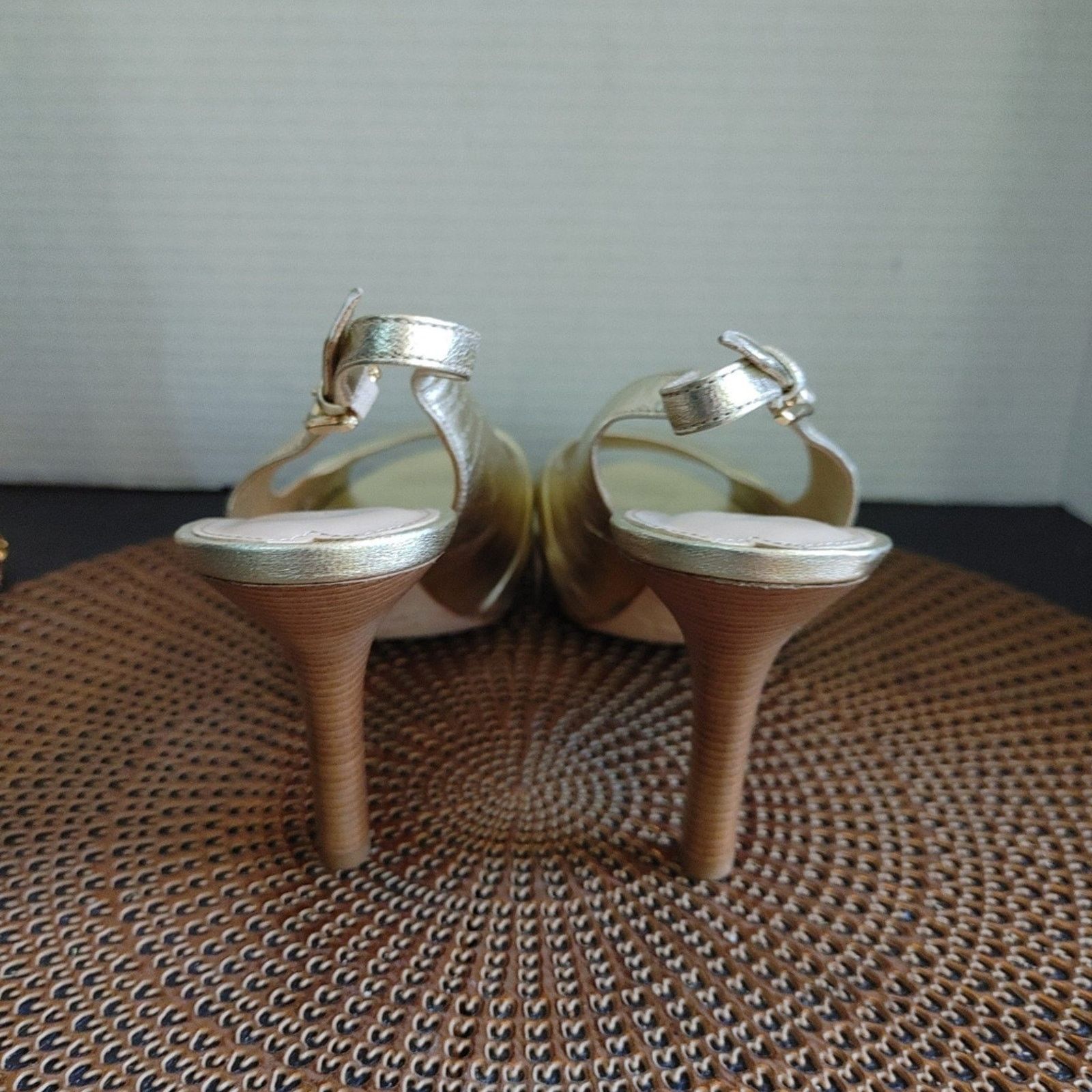 The Unbranded Brand Via Spiga Vero Cuoio Italian Leather Heels Size 7.5M Size US 7.5 / IT 37.5 - 5 Thumbnail