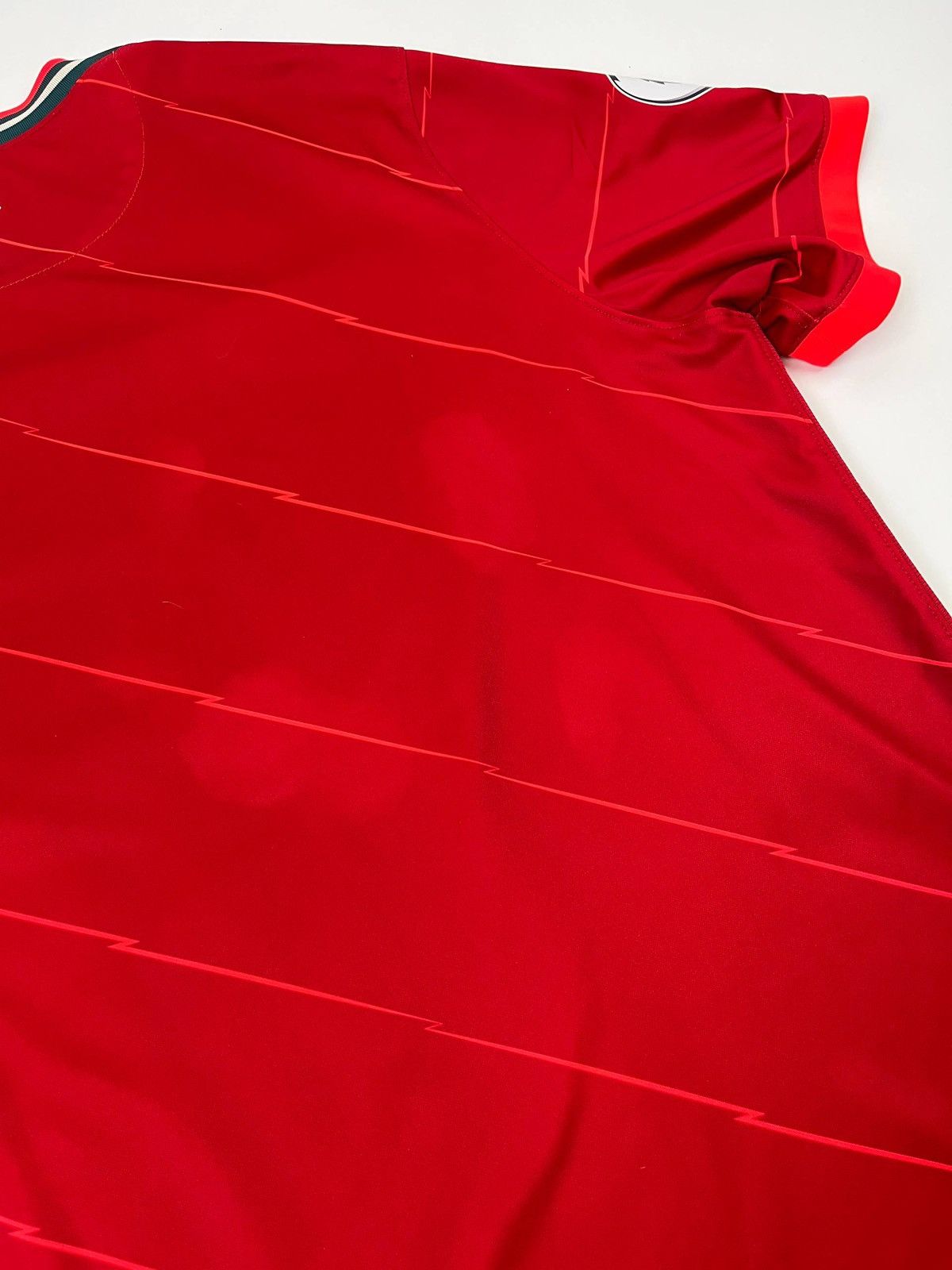 Nike Liverpool FC Jersey 2021-22 Nike Home ShirtXXL PremierLeague Size US XXL / EU 58 / 5 - 10 Thumbnail
