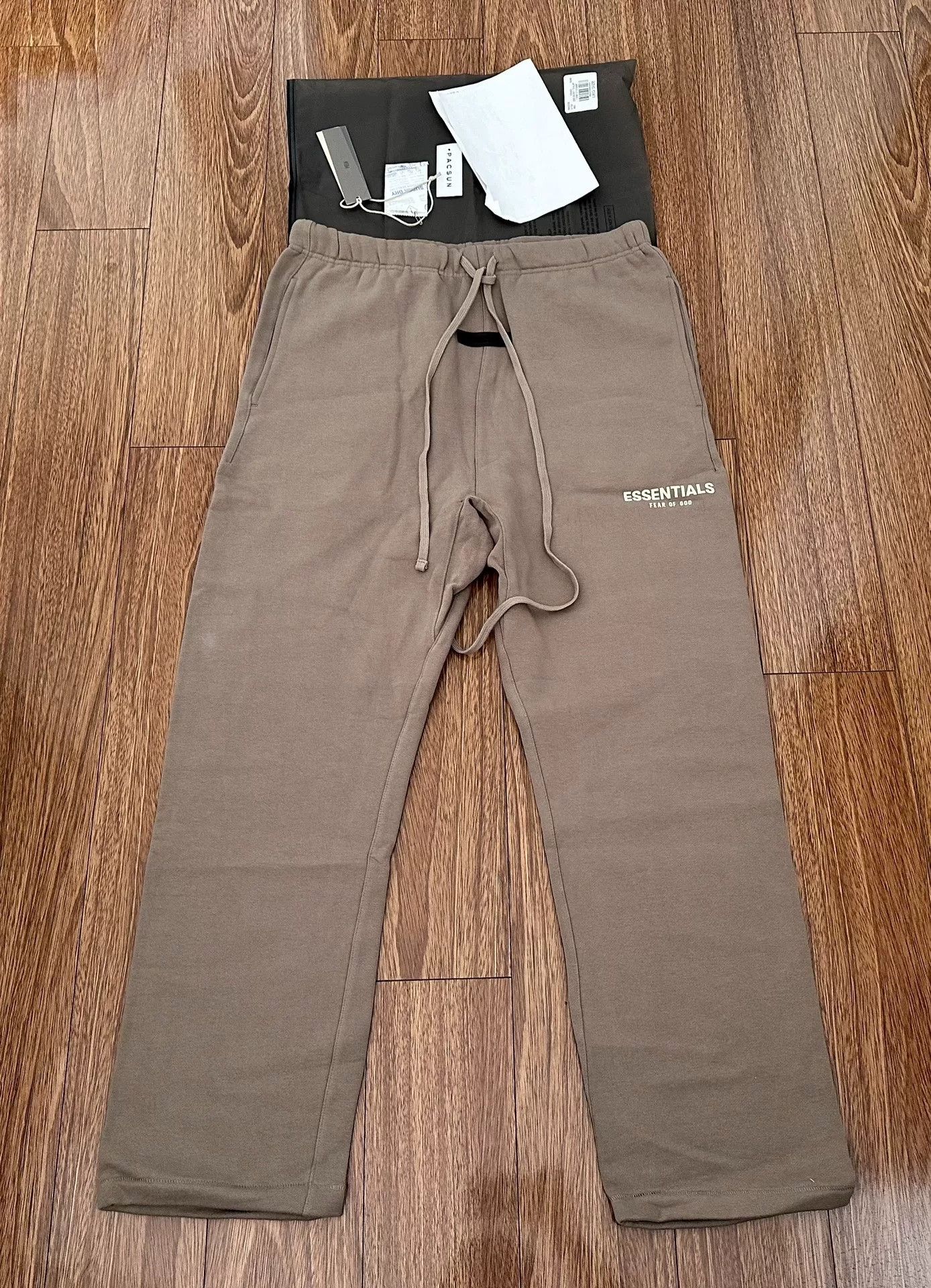 Fear of God Fear of God Essentials FW22 Relaxed Sweatpant Size US 30 / EU 46 - 3 Thumbnail