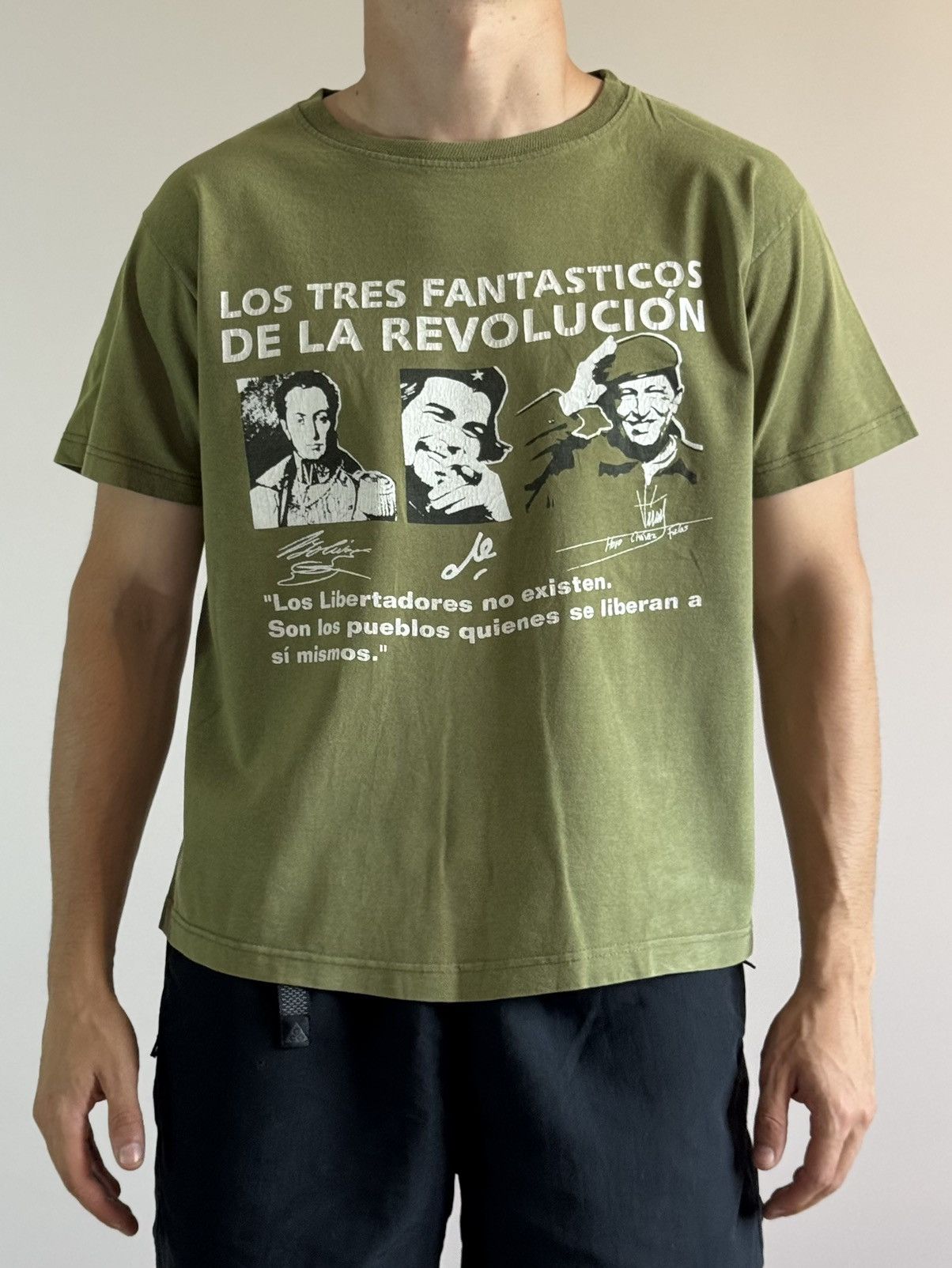 Vintage Fantastic Three OfThe Revolution Venezuela Revolucion Tshirt Size US M / EU 48-50 / 2 - 5 Thumbnail