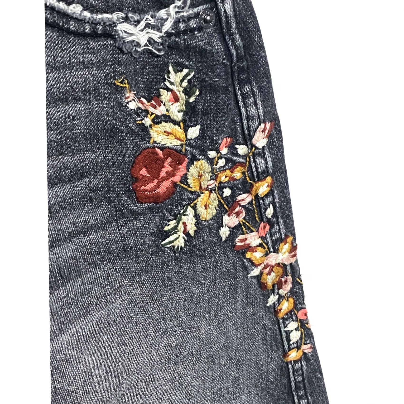 Abercrombie & Fitch Abercrombie & Fitch Denim Skirt Mini 24 Black Floral Grunge Gothic Whimsigoth Y2K Women's Size 24 Skirt Casual Travel Party/Cocktail Mens? Size 42" / US 20 - 4 Thumbnail