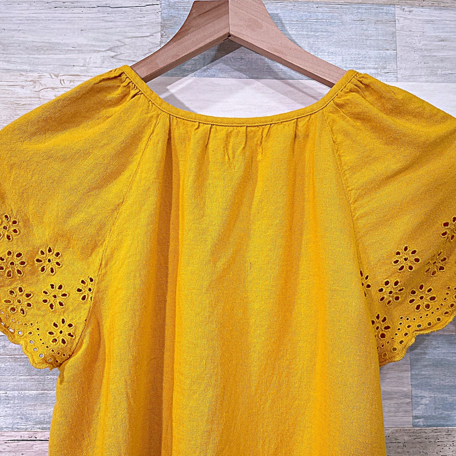Old Navy OLD NAVY Linen Blend Floral Eyelet Dress Yellow Women Small Size S / US 4 / IT 40 - 4 Thumbnail