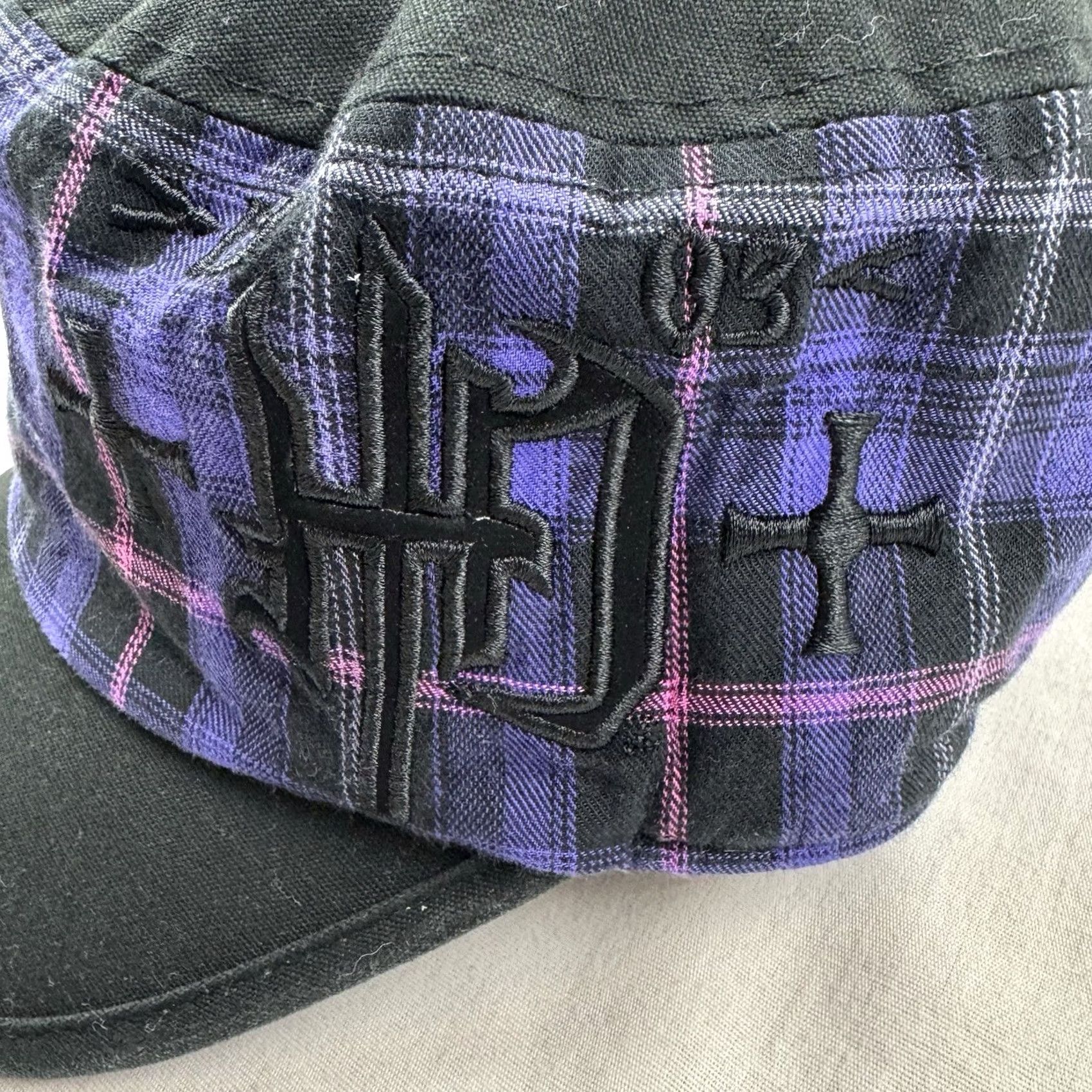 Harley Davidson VINTAGE Harley Davidson Hat Womens OSFM Plaid Y2K Hipster Punk Goth Biker 2003 Mens Women Size ONE SIZE - 3 Thumbnail