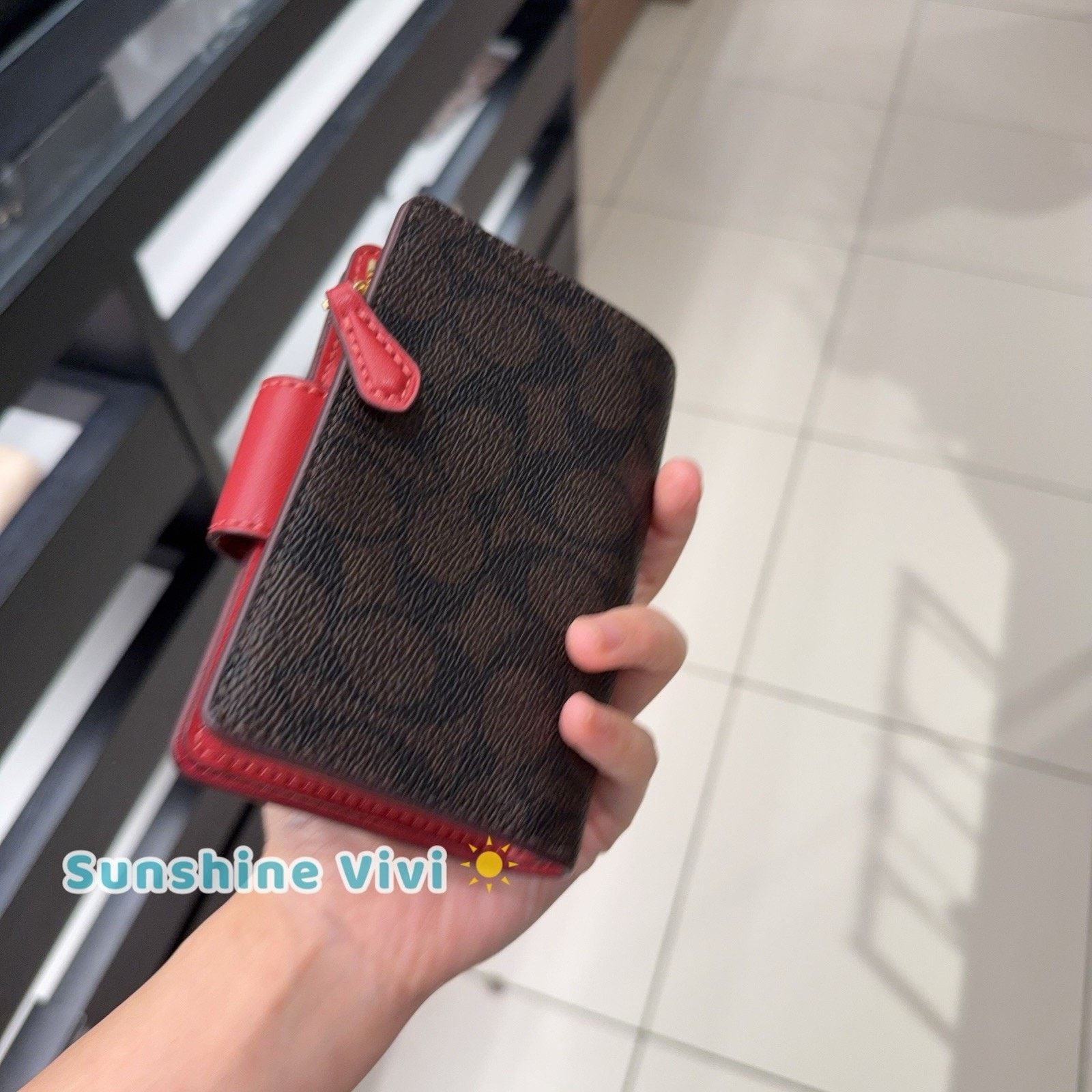 Coach NWT Coach Medium Corner Zip Wallet CW786 Walnut/True Red Size ONE SIZE - 3 Thumbnail