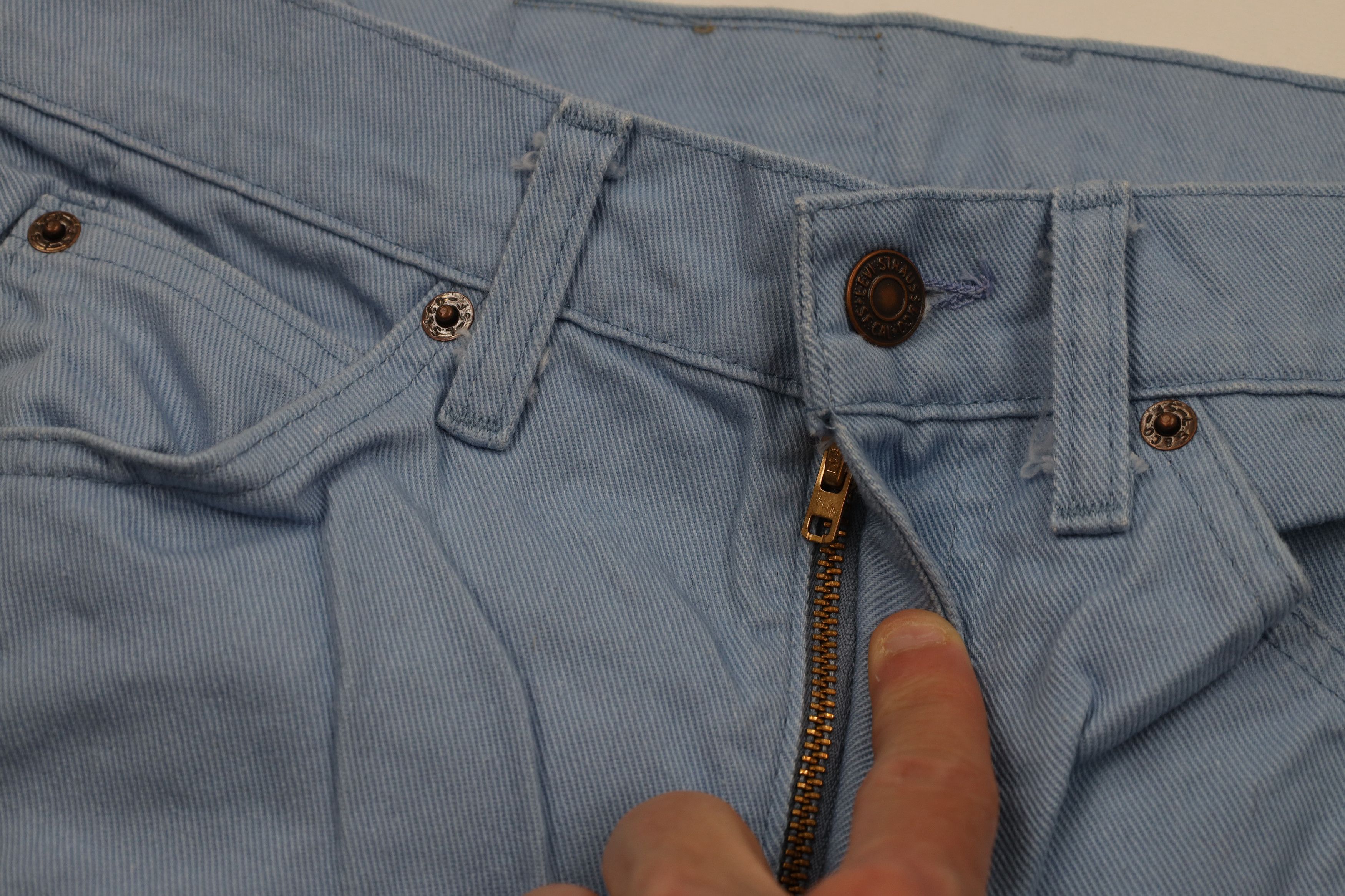 Levi's Vintage 80s Levis 505 Straight Leg Jeans Light Blue USA Size US 30 / EU 46 - 7 Thumbnail