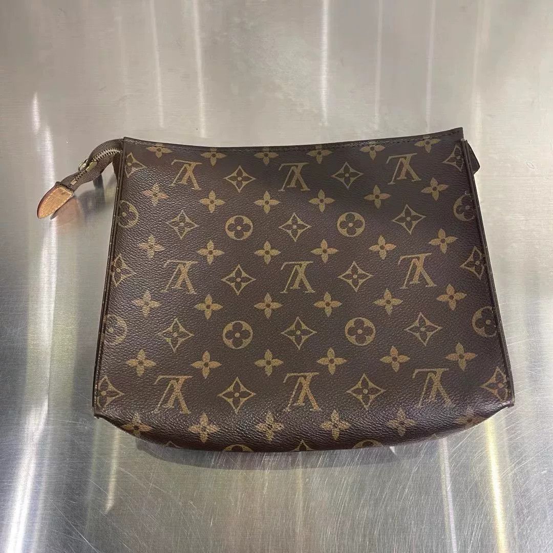 Louis Vuitton Louis Vuitton Bag one size Men Size ONE SIZE - 1 Thumbnail