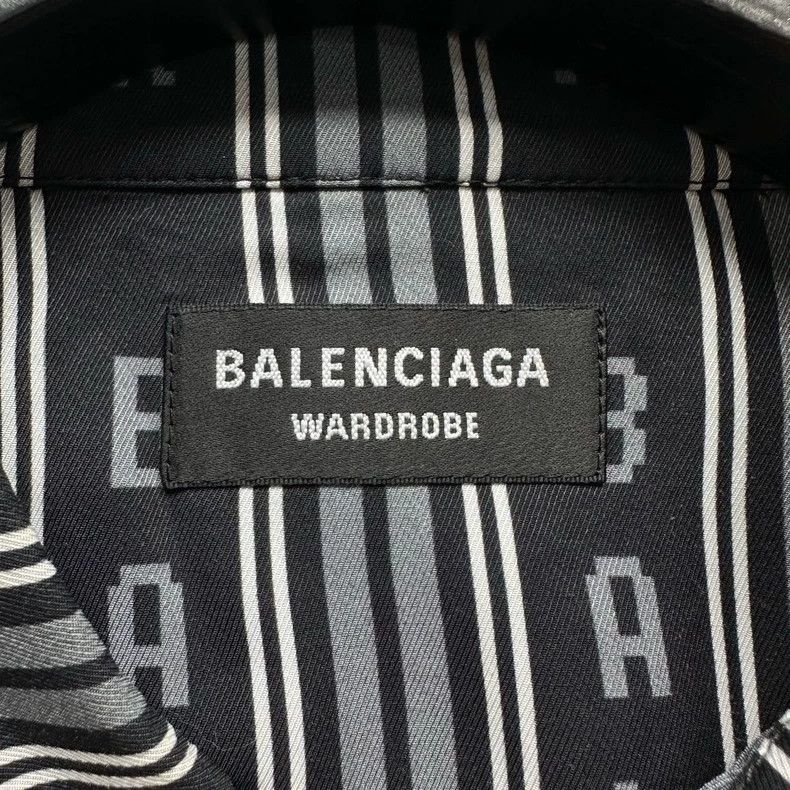 Balenciaga Balenciaga size 38 Bullet Screen Silk Stripe Short Sleeve Size M / US 6-8 / IT 42-44 - 3 Thumbnail