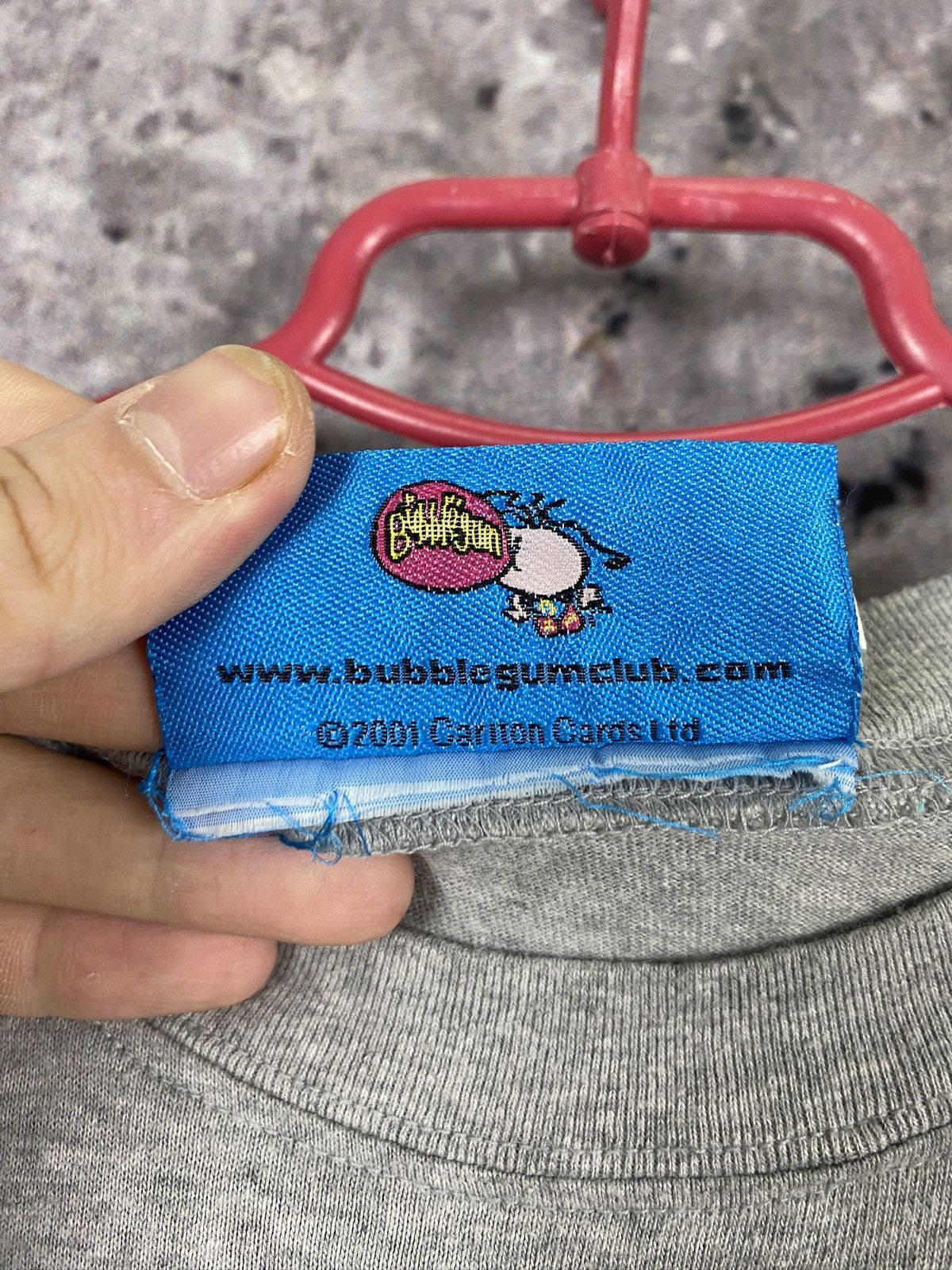 Vintage Men’s Bubblegum Cool Dupe 2001 T-Shirt Streetwear Size M Size US M / EU 48-50 / 2 - 6 Thumbnail