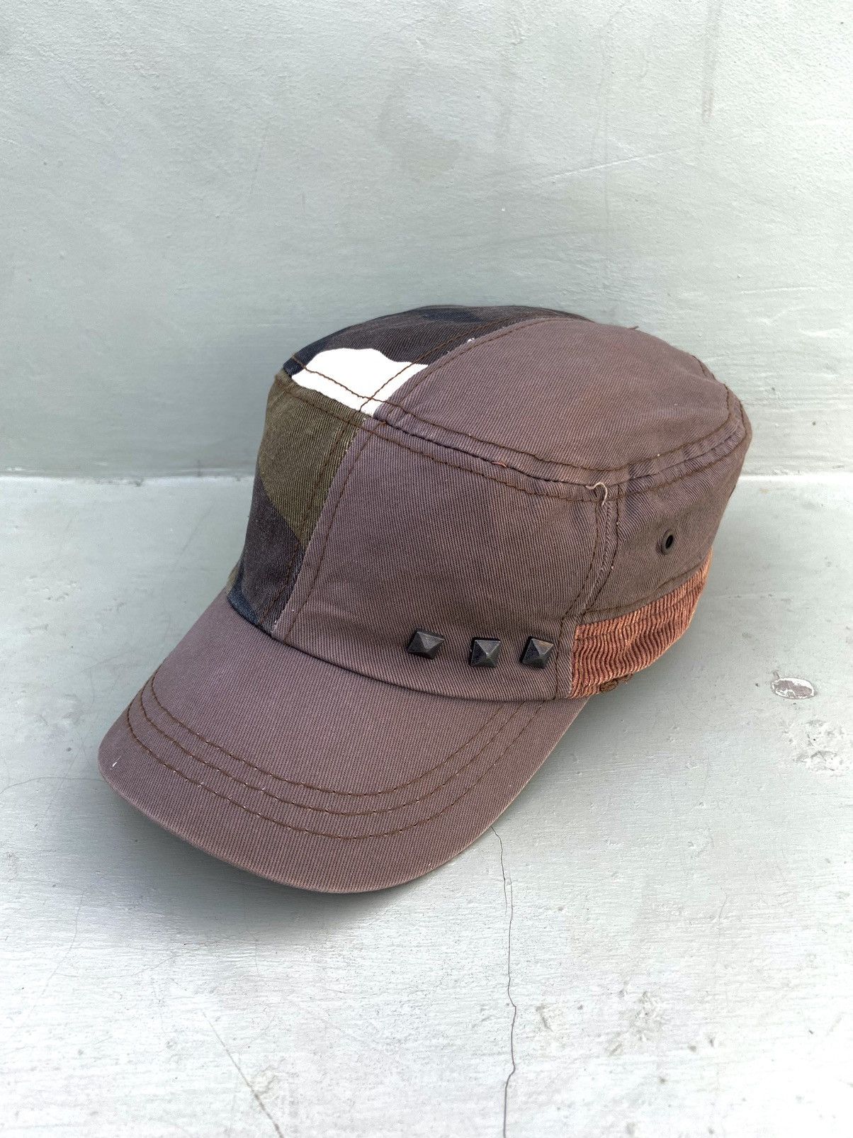 If Six Was Nine 2000s camo button studded patrol hat Size ONE SIZE - 1 Thumbnail