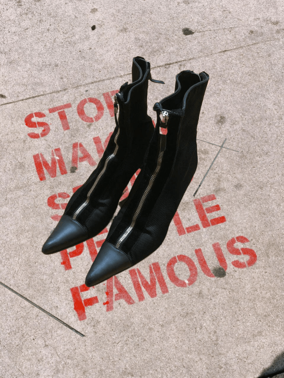 Yves Saint Laurent Yves Saint Laurent Black Leather Pointed Toe Ankle Boots Size US 9.5 / IT 39.5 - 1 Thumbnail
