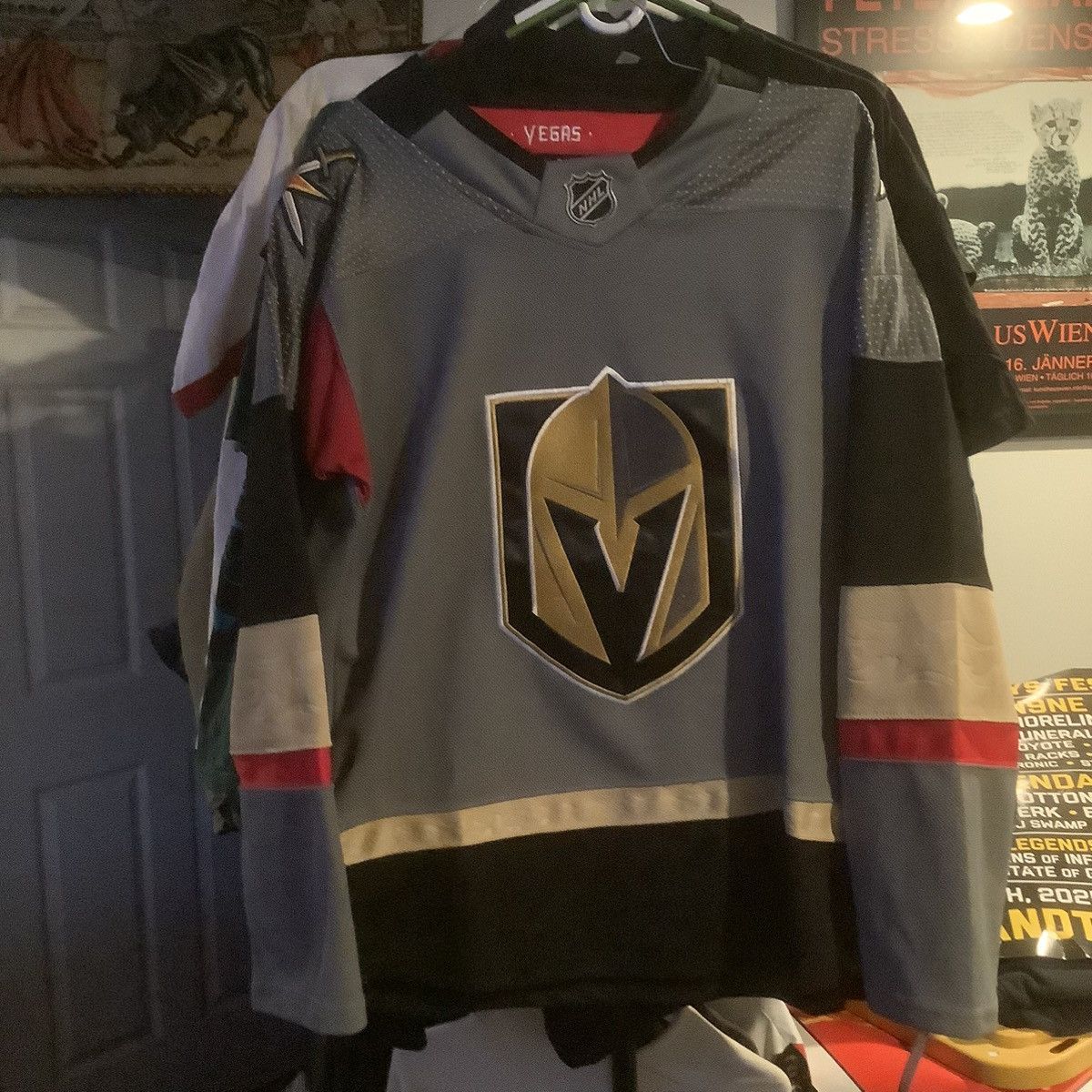 NHL NHL Adidas Indo Vegas Golden Knights Gray Hockey Jersey, 48 Size US M / EU 48-50 / 2 - 1 Thumbnail