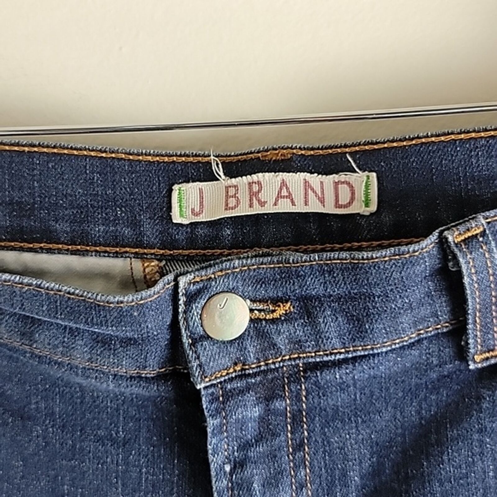 J Brand J Brand Womens Denim Bermuda Shorts style 3140U366 Size 28" / US 6 / IT 42 - 4 Thumbnail