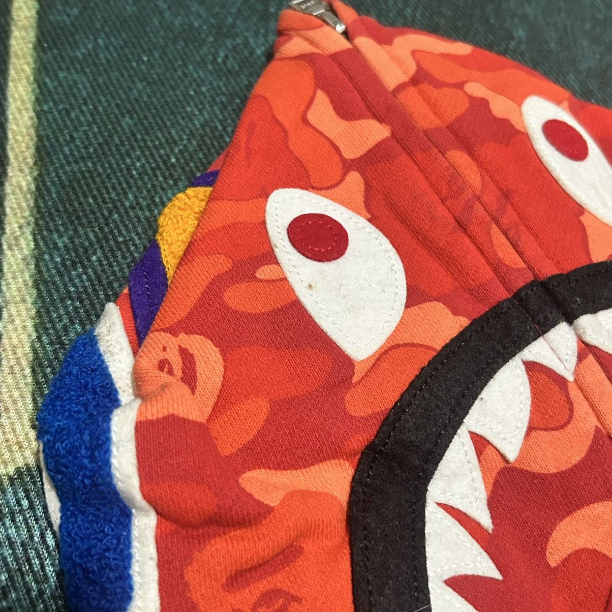 Bape Bape Shark Seoul Store Camo Hoodie Size US M / EU 48-50 / 2 - 4 Thumbnail