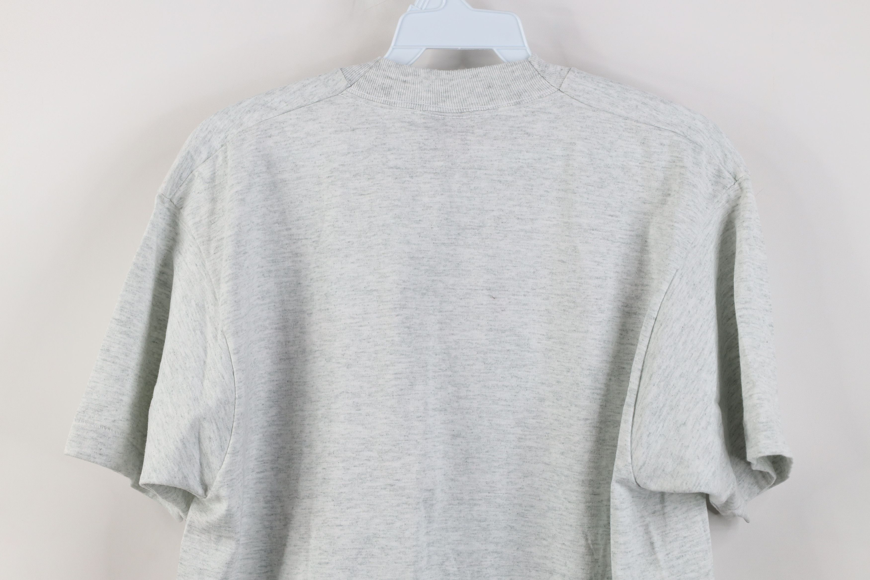 Vintage Vintage 90s Van Tools Wrap Your Hands T-Shirt Gray USA Size US L / EU 52-54 / 3 - 10 Thumbnail