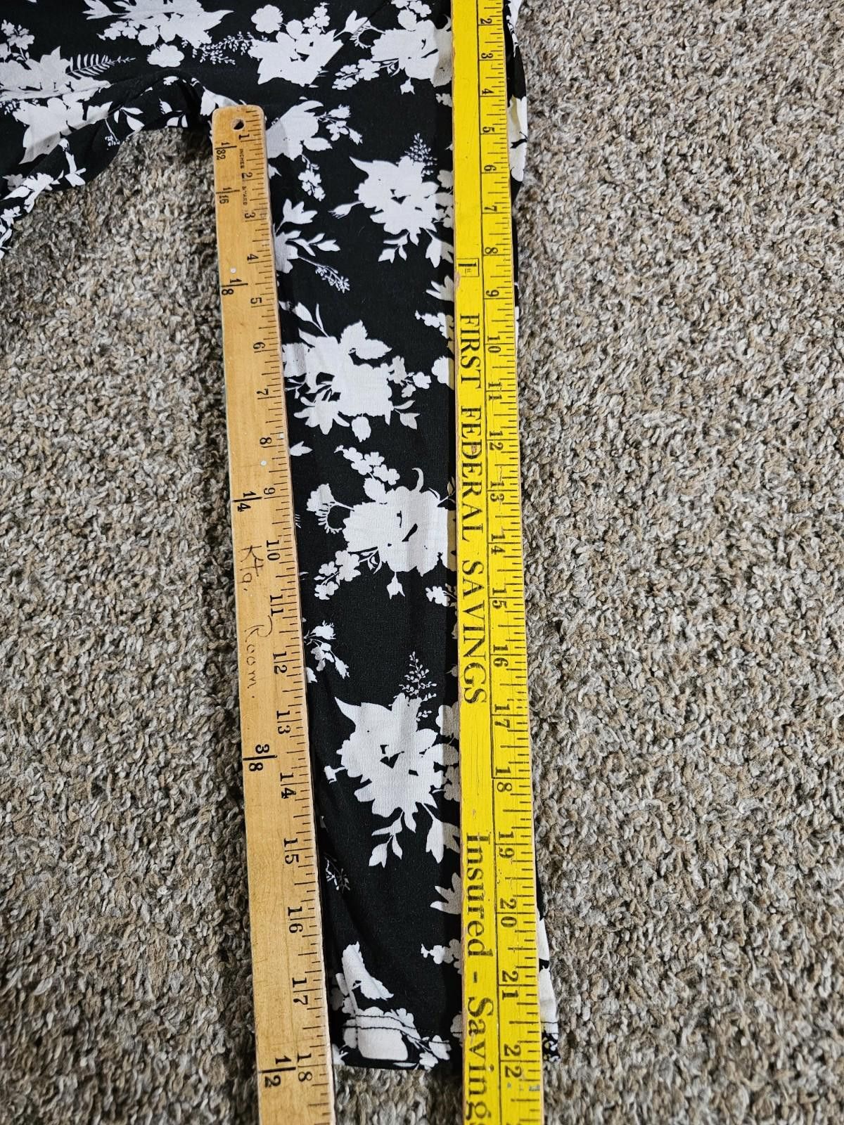 Designer LuLaRoe Black & White Floral Dress S Size S / US 4 / IT 40 - 6 Thumbnail