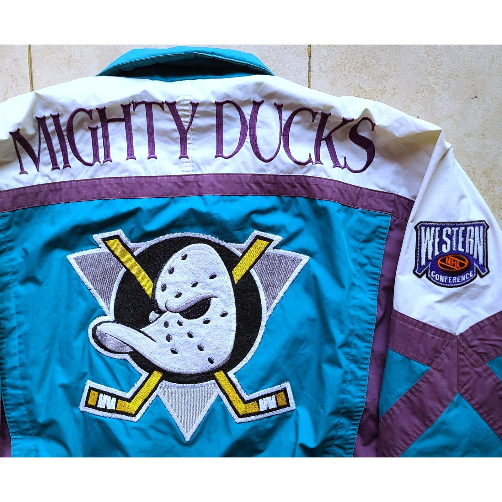 NHL Anaheim Mighty Ducks 90s NUTMEG puffer XL teal NHL vintage Size US XL / EU 56 / 4 - 1 Thumbnail
