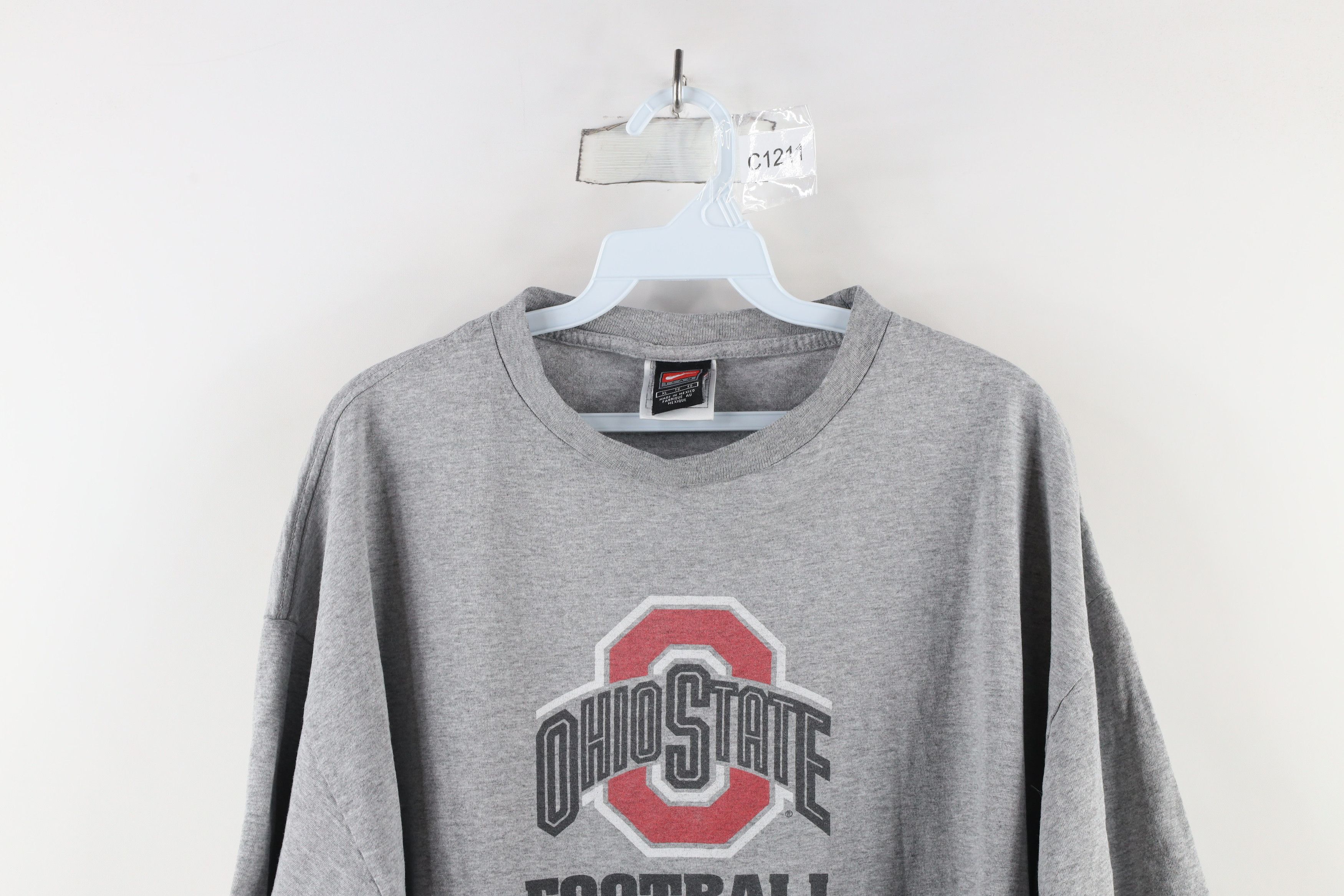 Nike × Vintage Vintage Nike Swoosh Ohio State University Football T-Shirt Size US XL / EU 56 / 4 - 2 Thumbnail