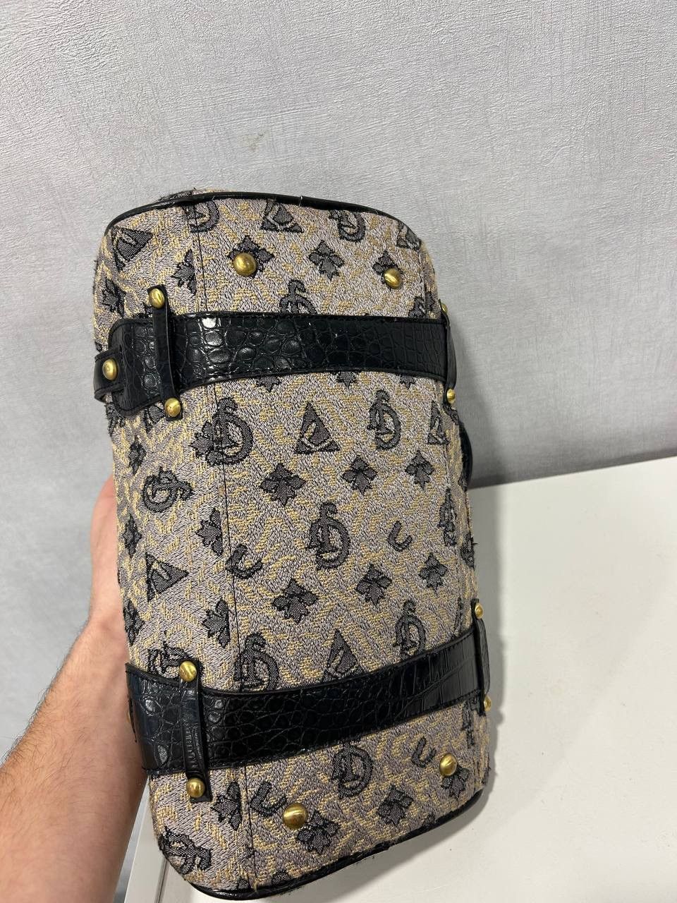 Guess Vintage bag guess monogram very rare swag Size ONE SIZE - 7 Thumbnail