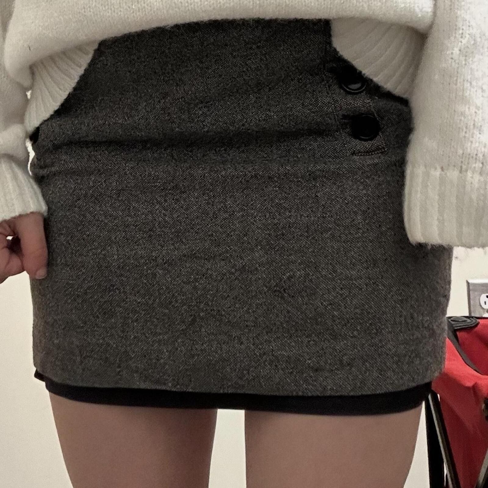 Banana Republic Banana Republic Women's Black and Grey Skirt Size 30" / US 8 / IT 44 - 3 Thumbnail