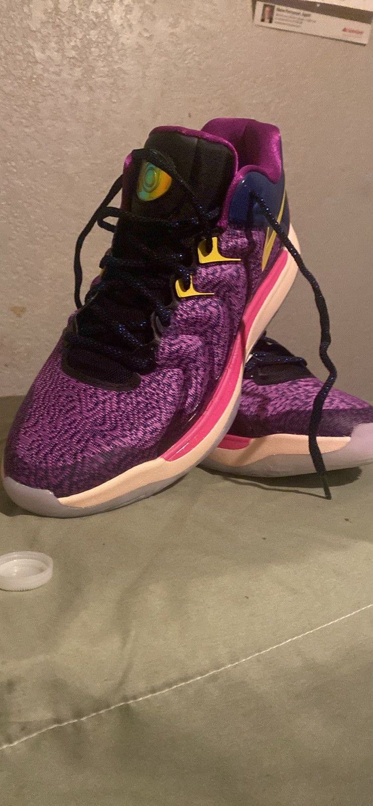 Nike KD 17 travel ball Size US 11 / EU 44 - 1 Thumbnail