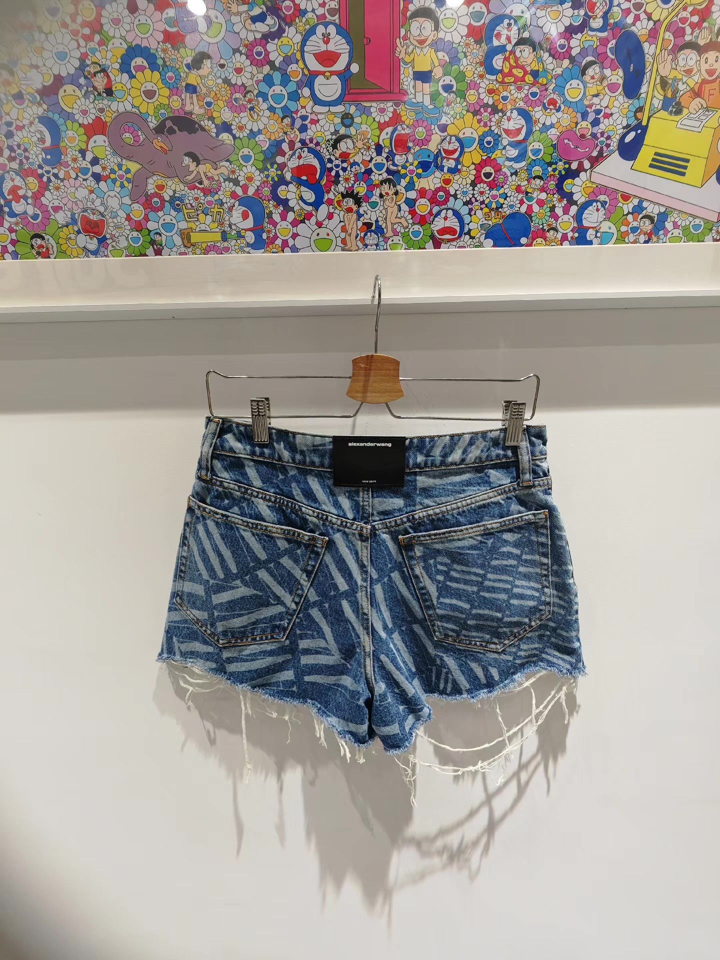 Alexander Wang Alexander Wang Logo Print Distressed Denim Shorts Q15 Size 38" / US 16 / IT 52 - 2 Thumbnail