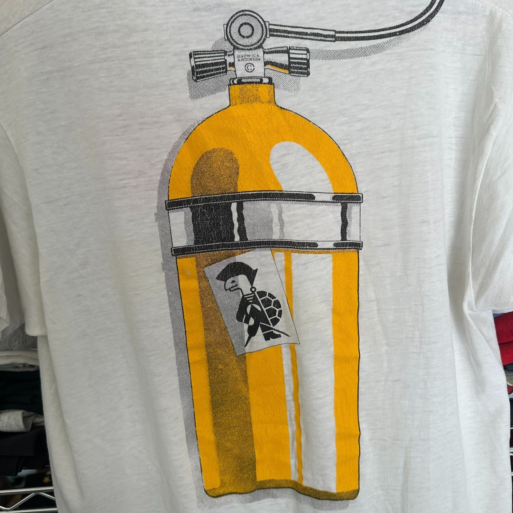 Vintage Vintage 80s Cayman Islands Scuba Diving T-Shirt Single Stitc Size US S / EU 44-46 / 1 - 6 Thumbnail