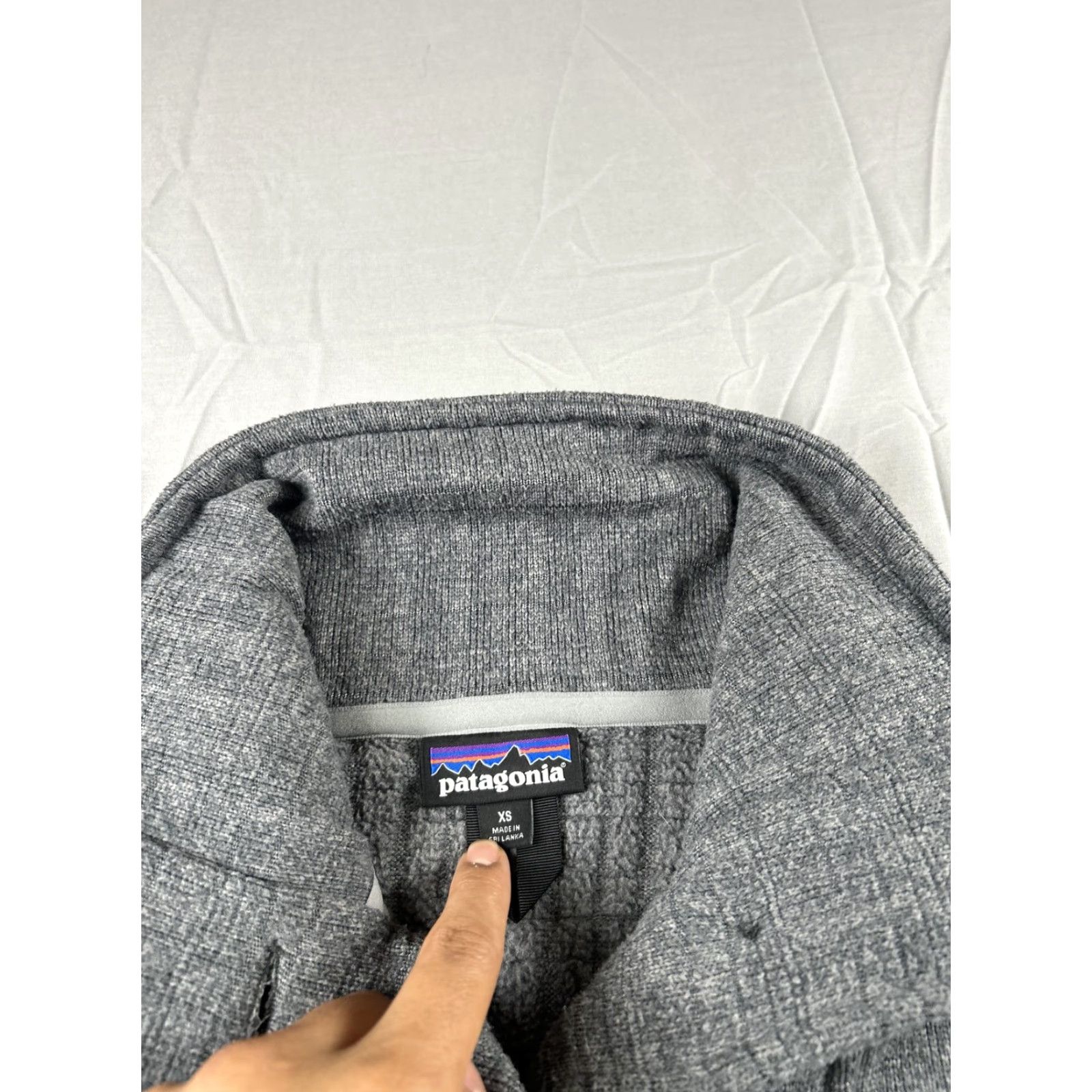 Patagonia Patagonia Womens XS Gray Fleece Coat Button Front Long Jacket Size XS / US 0-2 / IT 36-38 - 3 Thumbnail
