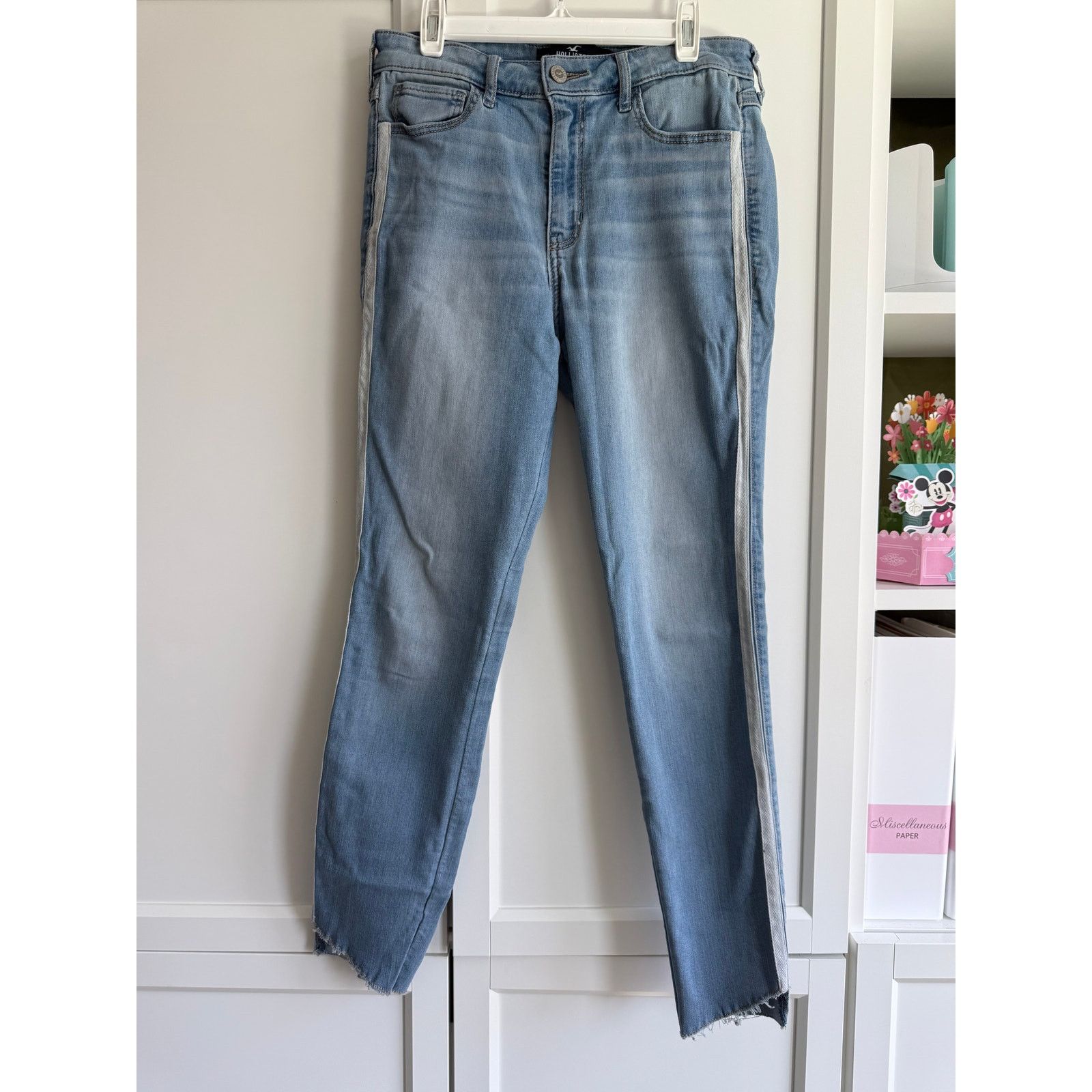Hollister Hollister High Rise Light Wash Stripe Crop Slim Jeans - D025 Size 27" / US 4 / IT 40 - 2 Thumbnail